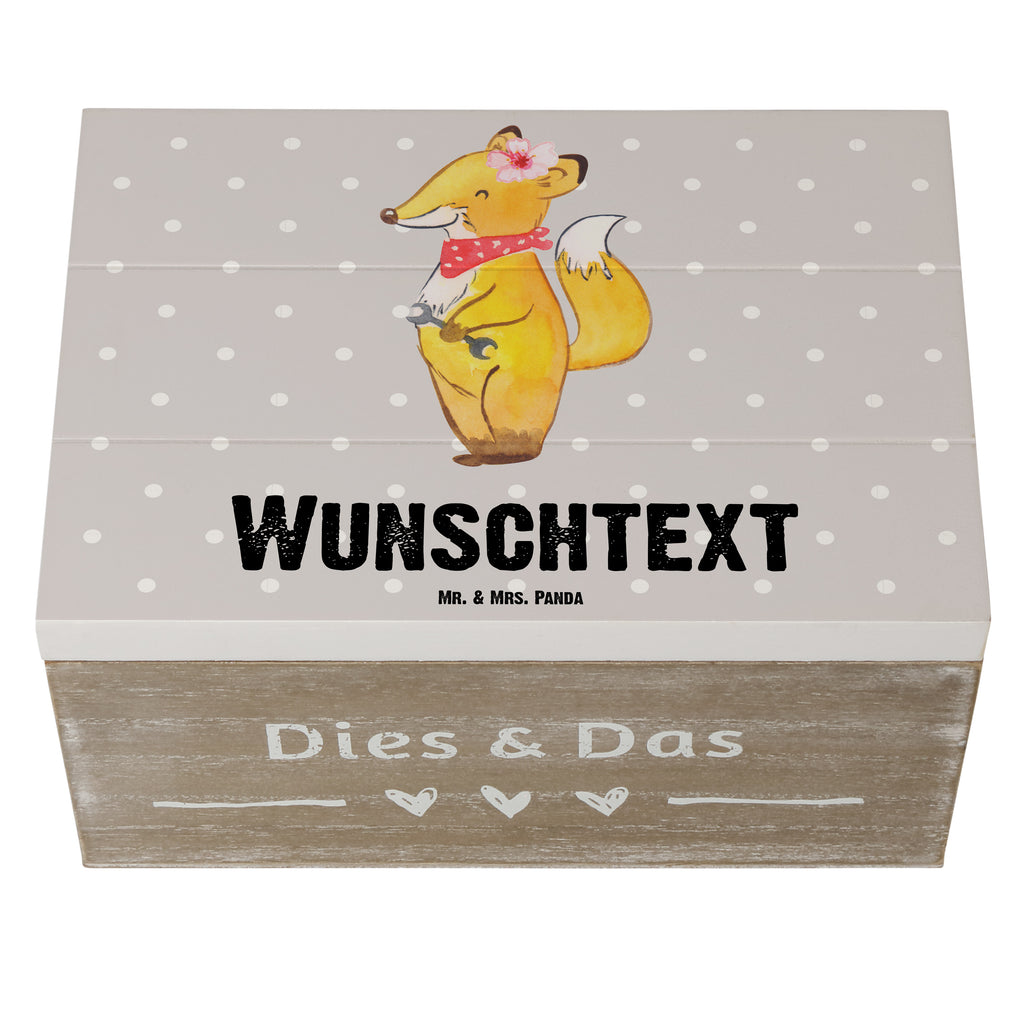 Personalisierte Holzkiste Kfz-Mechatronikerin mit Herz Holzkiste mit Namen, Kiste mit Namen, Schatzkiste mit Namen, Truhe mit Namen, Schatulle mit Namen, Erinnerungsbox mit Namen, Erinnerungskiste, mit Namen, Dekokiste mit Namen, Aufbewahrungsbox mit Namen, Holzkiste Personalisiert, Kiste Personalisiert, Schatzkiste Personalisiert, Truhe Personalisiert, Schatulle Personalisiert, Erinnerungsbox Personalisiert, Erinnerungskiste Personalisiert, Dekokiste Personalisiert, Aufbewahrungsbox Personalisiert, Beruf, Ausbildung, Jubiläum, Abschied, Rente, Kollege, Kollegin, Geschenk, Schenken, Arbeitskollege, Mitarbeiter, Firma, Danke, Dankeschön, Kfz-Mechatronikerin, Kraftfahrzeugmechanikerin, Meisterin, Gesellenprüfung