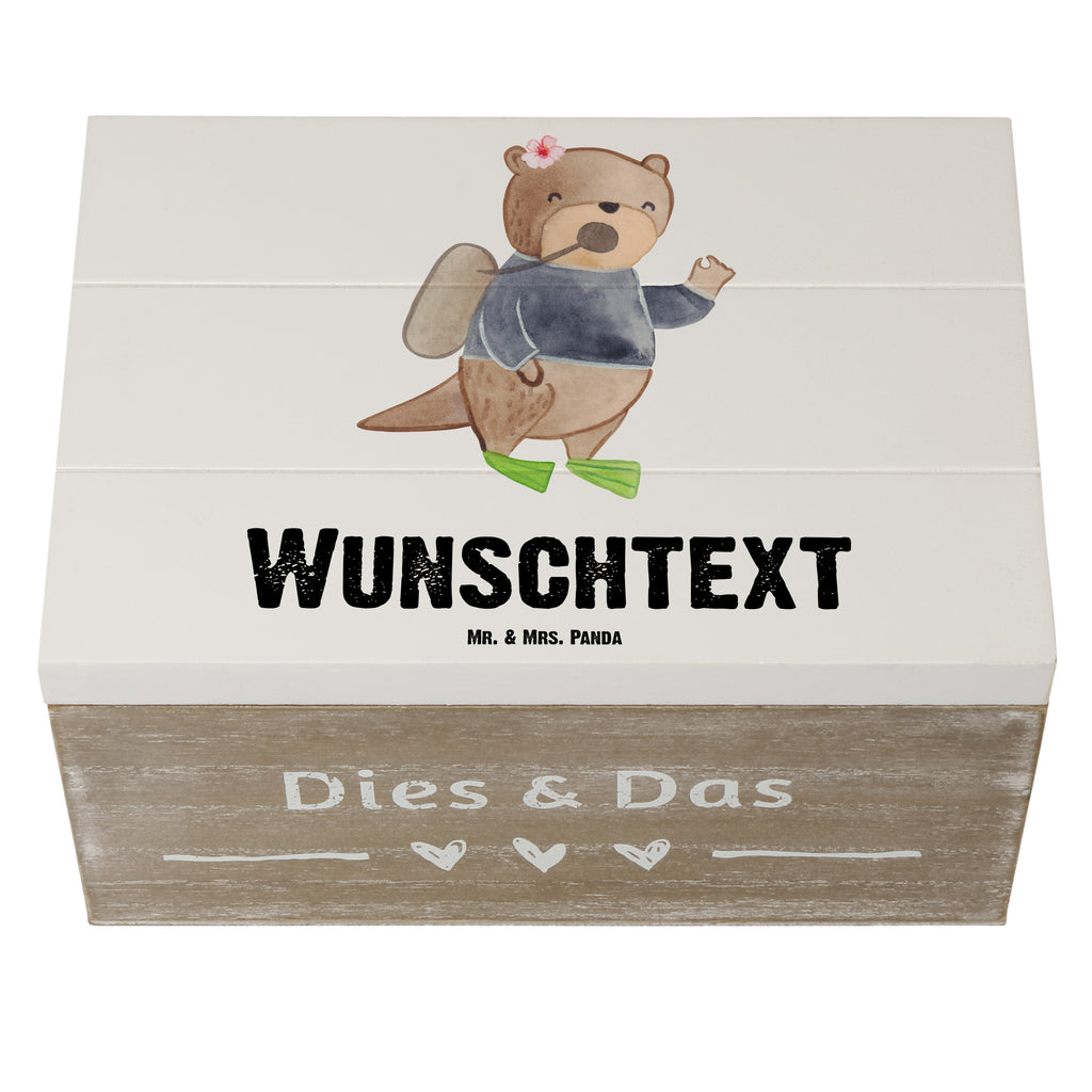 Personalisierte Holzkiste Taucherin mit Herz Holzkiste mit Namen, Kiste mit Namen, Schatzkiste mit Namen, Truhe mit Namen, Schatulle mit Namen, Erinnerungsbox mit Namen, Erinnerungskiste, mit Namen, Dekokiste mit Namen, Aufbewahrungsbox mit Namen, Holzkiste Personalisiert, Kiste Personalisiert, Schatzkiste Personalisiert, Truhe Personalisiert, Schatulle Personalisiert, Erinnerungsbox Personalisiert, Erinnerungskiste Personalisiert, Dekokiste Personalisiert, Aufbewahrungsbox Personalisiert, Beruf, Ausbildung, Jubiläum, Abschied, Rente, Kollege, Kollegin, Geschenk, Schenken, Arbeitskollege, Mitarbeiter, Firma, Danke, Dankeschön