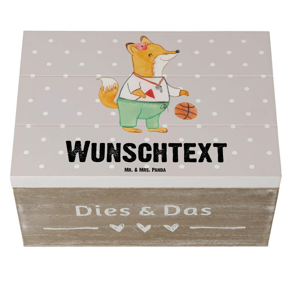 Personalisierte Holzkiste Basketballtrainerin mit Herz Holzkiste mit Namen, Kiste mit Namen, Schatzkiste mit Namen, Truhe mit Namen, Schatulle mit Namen, Erinnerungsbox mit Namen, Erinnerungskiste, mit Namen, Dekokiste mit Namen, Aufbewahrungsbox mit Namen, Holzkiste Personalisiert, Kiste Personalisiert, Schatzkiste Personalisiert, Truhe Personalisiert, Schatulle Personalisiert, Erinnerungsbox Personalisiert, Erinnerungskiste Personalisiert, Dekokiste Personalisiert, Aufbewahrungsbox Personalisiert, Beruf, Ausbildung, Jubiläum, Abschied, Rente, Kollege, Kollegin, Geschenk, Schenken, Arbeitskollege, Mitarbeiter, Firma, Danke, Dankeschön, Basketballtrainerin, Basketball, Sport, Ballsport, Basketballcoach, Basketballerin, Verein