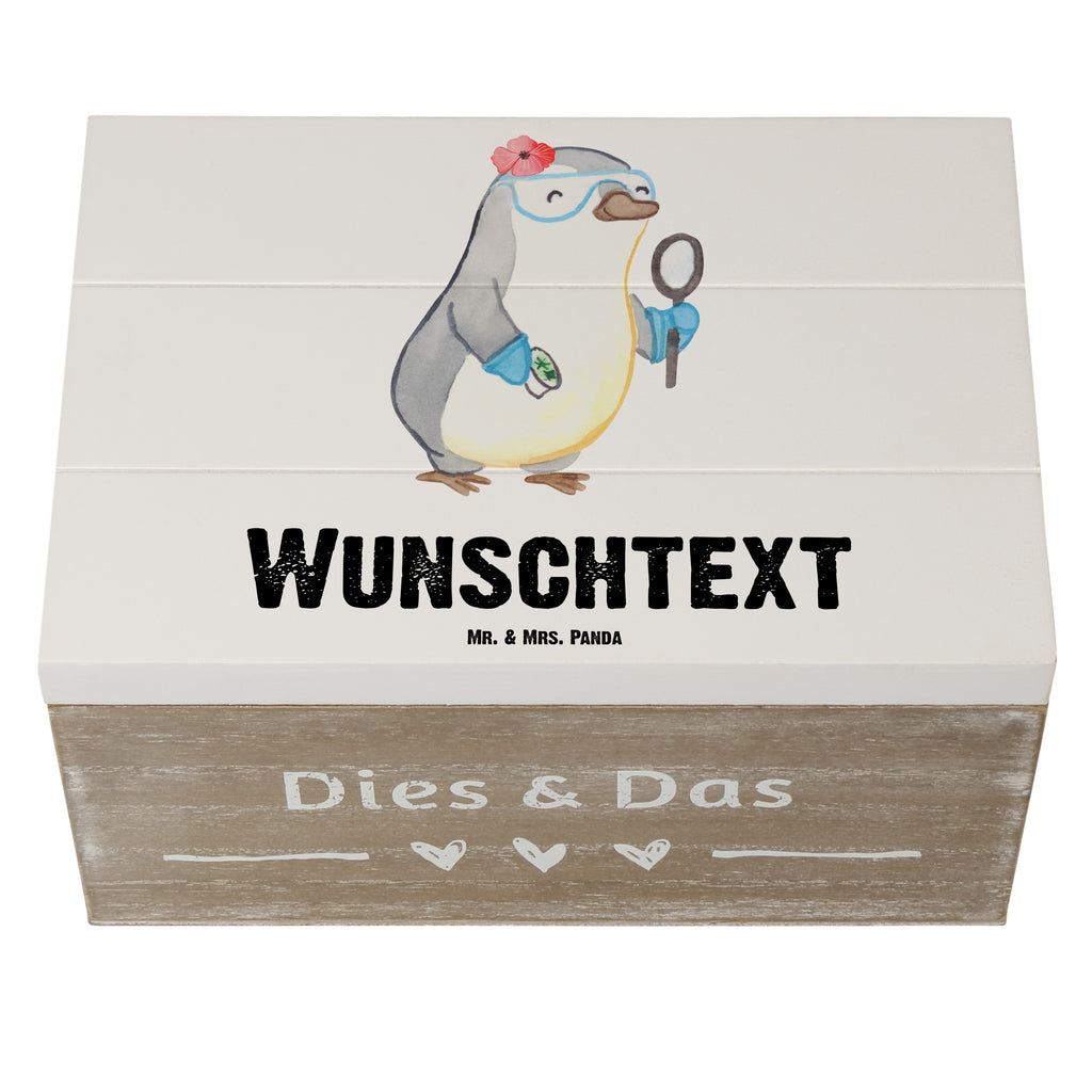 Personalisierte Holzkiste Biologin mit Herz Holzkiste mit Namen, Kiste mit Namen, Schatzkiste mit Namen, Truhe mit Namen, Schatulle mit Namen, Erinnerungsbox mit Namen, Erinnerungskiste, mit Namen, Dekokiste mit Namen, Aufbewahrungsbox mit Namen, Holzkiste Personalisiert, Kiste Personalisiert, Schatzkiste Personalisiert, Truhe Personalisiert, Schatulle Personalisiert, Erinnerungsbox Personalisiert, Erinnerungskiste Personalisiert, Dekokiste Personalisiert, Aufbewahrungsbox Personalisiert, Beruf, Ausbildung, Jubiläum, Abschied, Rente, Kollege, Kollegin, Geschenk, Schenken, Arbeitskollege, Mitarbeiter, Firma, Danke, Dankeschön, Biologin, Biologie, Naturwissenschaftlerin, Labor, Studium, Bachelor, Master
