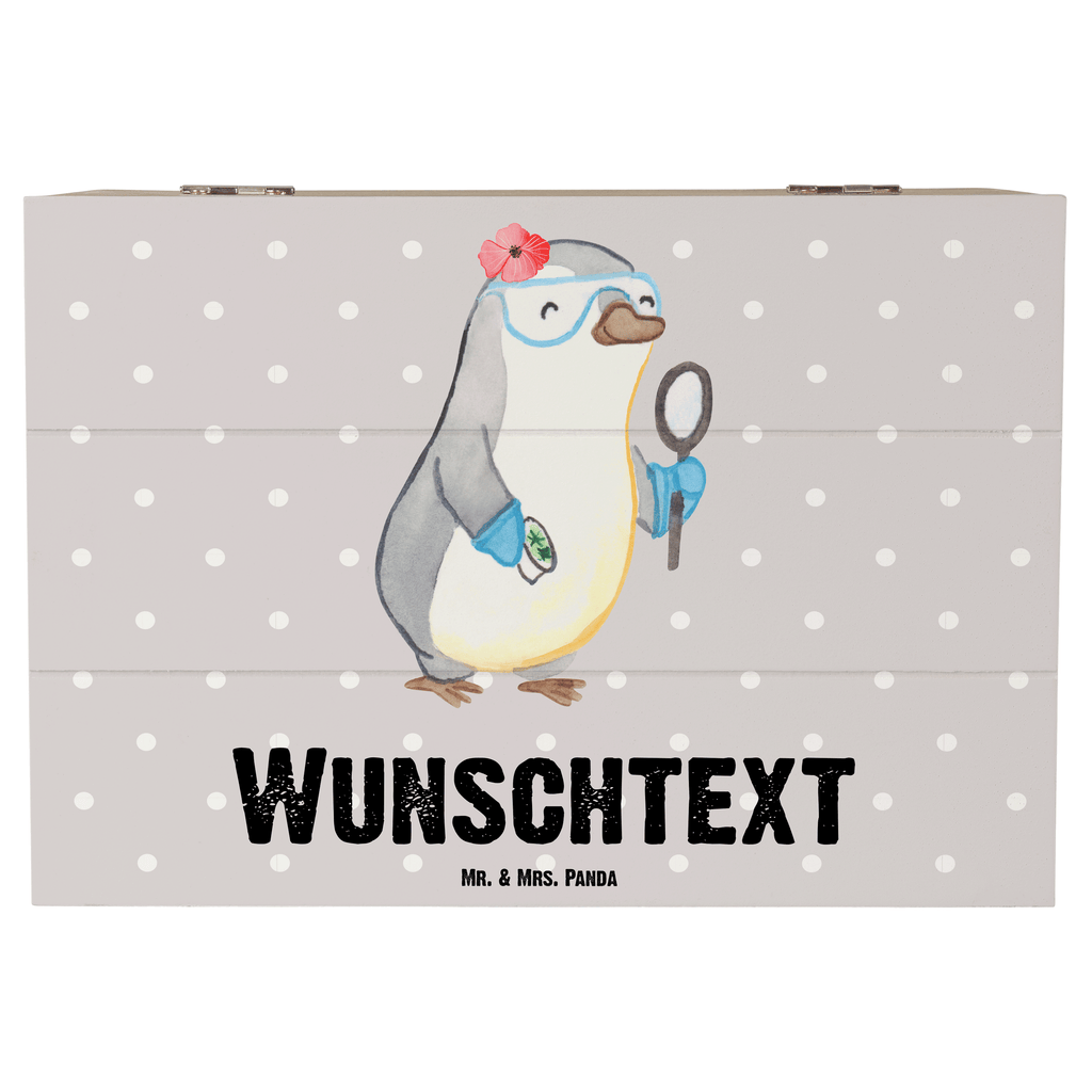 Personalisierte Holzkiste Biologin mit Herz Holzkiste mit Namen, Kiste mit Namen, Schatzkiste mit Namen, Truhe mit Namen, Schatulle mit Namen, Erinnerungsbox mit Namen, Erinnerungskiste, mit Namen, Dekokiste mit Namen, Aufbewahrungsbox mit Namen, Holzkiste Personalisiert, Kiste Personalisiert, Schatzkiste Personalisiert, Truhe Personalisiert, Schatulle Personalisiert, Erinnerungsbox Personalisiert, Erinnerungskiste Personalisiert, Dekokiste Personalisiert, Aufbewahrungsbox Personalisiert, Beruf, Ausbildung, Jubiläum, Abschied, Rente, Kollege, Kollegin, Geschenk, Schenken, Arbeitskollege, Mitarbeiter, Firma, Danke, Dankeschön, Biologin, Biologie, Naturwissenschaftlerin, Labor, Studium, Bachelor, Master