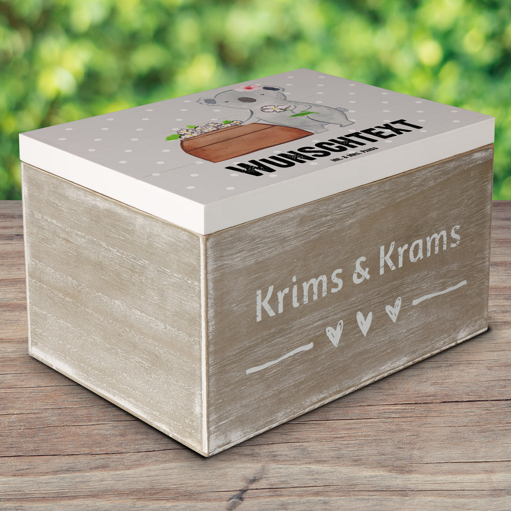 Personalisierte Holzkiste Bestatterin mit Herz Holzkiste mit Namen, Kiste mit Namen, Schatzkiste mit Namen, Truhe mit Namen, Schatulle mit Namen, Erinnerungsbox mit Namen, Erinnerungskiste, mit Namen, Dekokiste mit Namen, Aufbewahrungsbox mit Namen, Holzkiste Personalisiert, Kiste Personalisiert, Schatzkiste Personalisiert, Truhe Personalisiert, Schatulle Personalisiert, Erinnerungsbox Personalisiert, Erinnerungskiste Personalisiert, Dekokiste Personalisiert, Aufbewahrungsbox Personalisiert, Beruf, Ausbildung, Jubiläum, Abschied, Rente, Kollege, Kollegin, Geschenk, Schenken, Arbeitskollege, Mitarbeiter, Firma, Danke, Dankeschön