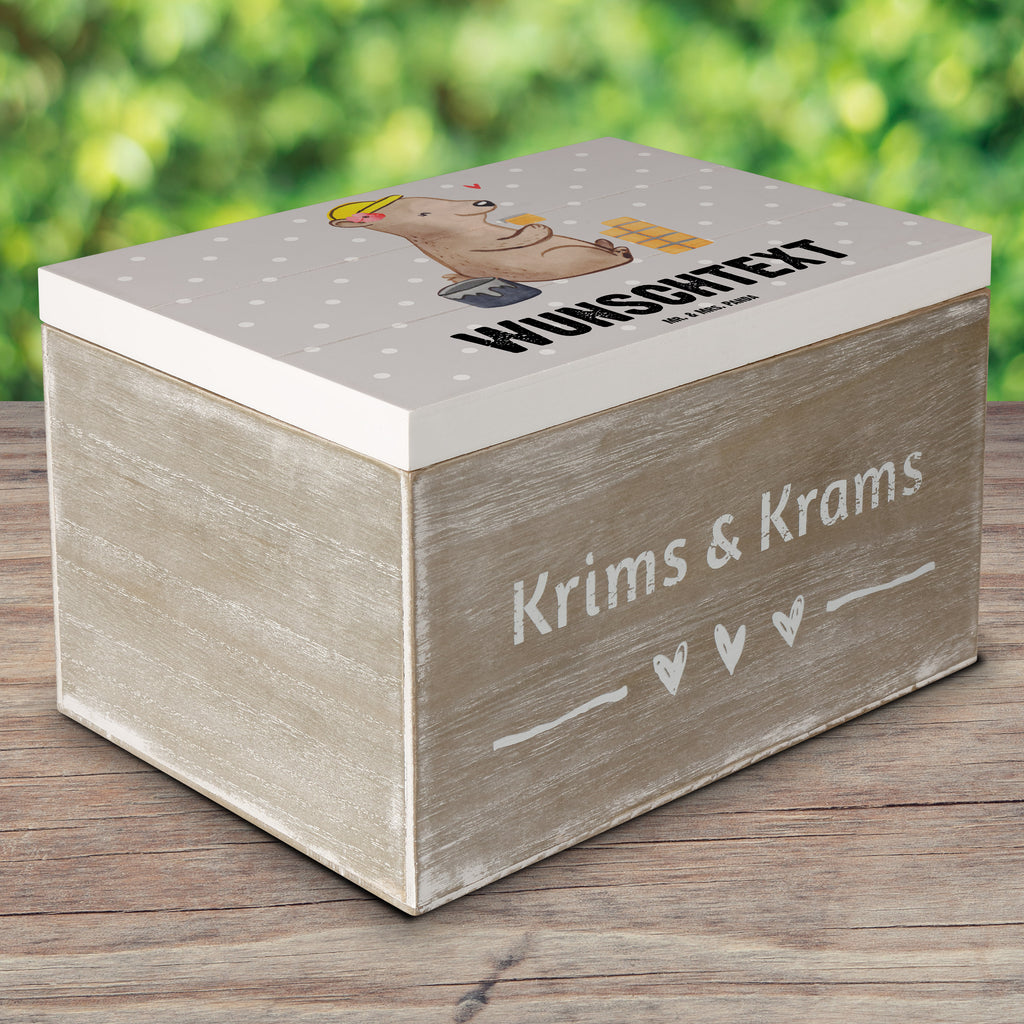 Personalisierte Holzkiste Maurerin mit Herz Holzkiste mit Namen, Kiste mit Namen, Schatzkiste mit Namen, Truhe mit Namen, Schatulle mit Namen, Erinnerungsbox mit Namen, Erinnerungskiste, mit Namen, Dekokiste mit Namen, Aufbewahrungsbox mit Namen, Holzkiste Personalisiert, Kiste Personalisiert, Schatzkiste Personalisiert, Truhe Personalisiert, Schatulle Personalisiert, Erinnerungsbox Personalisiert, Erinnerungskiste Personalisiert, Dekokiste Personalisiert, Aufbewahrungsbox Personalisiert, Beruf, Ausbildung, Jubiläum, Abschied, Rente, Kollege, Kollegin, Geschenk, Schenken, Arbeitskollege, Mitarbeiter, Firma, Danke, Dankeschön, Maurerin, Maurermeisterin, Gesellenprüfung, Handwerkerin, Maurerbetrieb
