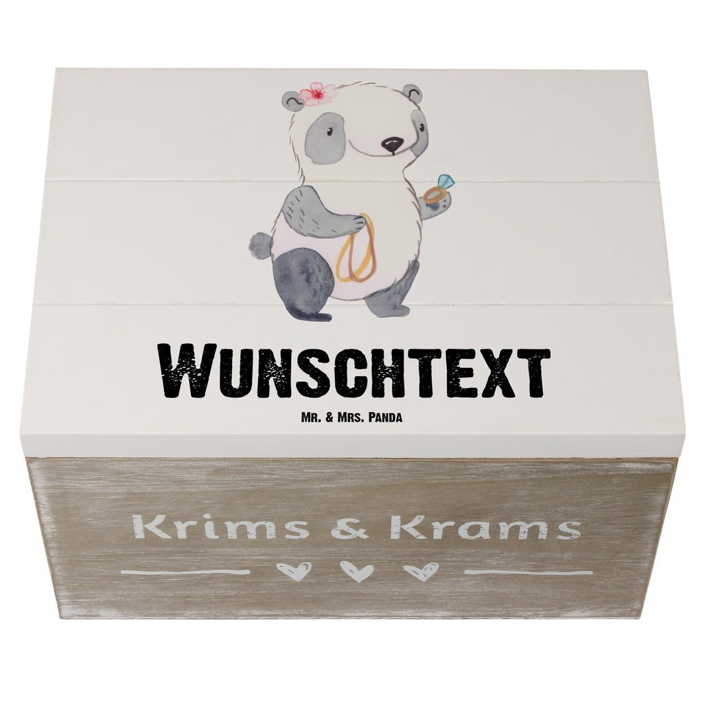 Personalisierte Holzkiste Schmuckverkäuferin mit Herz Holzkiste mit Namen, Kiste mit Namen, Schatzkiste mit Namen, Truhe mit Namen, Schatulle mit Namen, Erinnerungsbox mit Namen, Erinnerungskiste, mit Namen, Dekokiste mit Namen, Aufbewahrungsbox mit Namen, Holzkiste Personalisiert, Kiste Personalisiert, Schatzkiste Personalisiert, Truhe Personalisiert, Schatulle Personalisiert, Erinnerungsbox Personalisiert, Erinnerungskiste Personalisiert, Dekokiste Personalisiert, Aufbewahrungsbox Personalisiert, Beruf, Ausbildung, Jubiläum, Abschied, Rente, Kollege, Kollegin, Geschenk, Schenken, Arbeitskollege, Mitarbeiter, Firma, Danke, Dankeschön, Schmuckverkäuferin, Juwelier, Goldschmied, Schmied, Schmuckwarenhändler, Schmuckgeschäft, Eröffnung