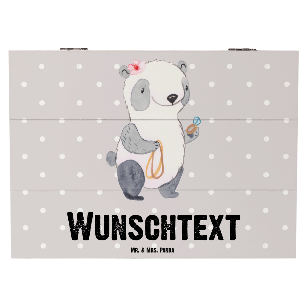 Personalisierte Holzkiste Schmuckverkäuferin mit Herz Holzkiste mit Namen, Kiste mit Namen, Schatzkiste mit Namen, Truhe mit Namen, Schatulle mit Namen, Erinnerungsbox mit Namen, Erinnerungskiste, mit Namen, Dekokiste mit Namen, Aufbewahrungsbox mit Namen, Holzkiste Personalisiert, Kiste Personalisiert, Schatzkiste Personalisiert, Truhe Personalisiert, Schatulle Personalisiert, Erinnerungsbox Personalisiert, Erinnerungskiste Personalisiert, Dekokiste Personalisiert, Aufbewahrungsbox Personalisiert, Beruf, Ausbildung, Jubiläum, Abschied, Rente, Kollege, Kollegin, Geschenk, Schenken, Arbeitskollege, Mitarbeiter, Firma, Danke, Dankeschön, Schmuckverkäuferin, Juwelier, Goldschmied, Schmied, Schmuckwarenhändler, Schmuckgeschäft, Eröffnung