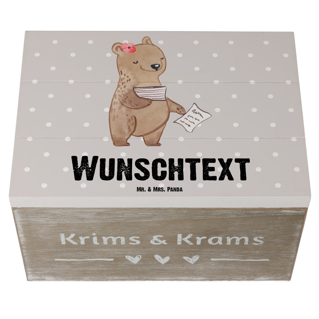 Personalisierte Holzkiste Buchhalterin mit Herz Holzkiste mit Namen, Kiste mit Namen, Schatzkiste mit Namen, Truhe mit Namen, Schatulle mit Namen, Erinnerungsbox mit Namen, Erinnerungskiste, mit Namen, Dekokiste mit Namen, Aufbewahrungsbox mit Namen, Holzkiste Personalisiert, Kiste Personalisiert, Schatzkiste Personalisiert, Truhe Personalisiert, Schatulle Personalisiert, Erinnerungsbox Personalisiert, Erinnerungskiste Personalisiert, Dekokiste Personalisiert, Aufbewahrungsbox Personalisiert, Beruf, Ausbildung, Jubiläum, Abschied, Rente, Kollege, Kollegin, Geschenk, Schenken, Arbeitskollege, Mitarbeiter, Firma, Danke, Dankeschön, Buchhalter, in Bürojob, Backoffice Mitarbeiterin, Angestellte