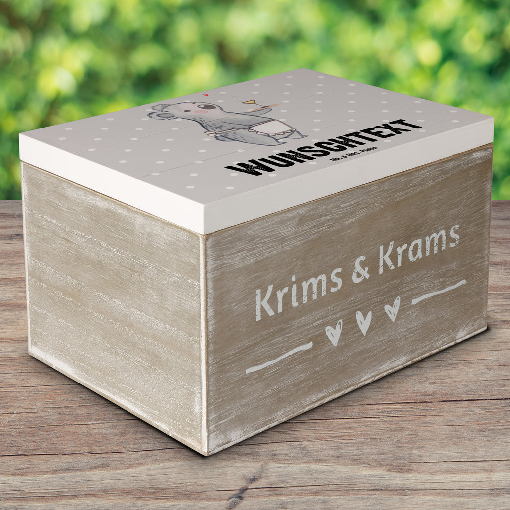 Personalisierte Holzkiste Kellnerin mit Herz Holzkiste mit Namen, Kiste mit Namen, Schatzkiste mit Namen, Truhe mit Namen, Schatulle mit Namen, Erinnerungsbox mit Namen, Erinnerungskiste, mit Namen, Dekokiste mit Namen, Aufbewahrungsbox mit Namen, Holzkiste Personalisiert, Kiste Personalisiert, Schatzkiste Personalisiert, Truhe Personalisiert, Schatulle Personalisiert, Erinnerungsbox Personalisiert, Erinnerungskiste Personalisiert, Dekokiste Personalisiert, Aufbewahrungsbox Personalisiert, Beruf, Ausbildung, Jubiläum, Abschied, Rente, Kollege, Kollegin, Geschenk, Schenken, Arbeitskollege, Mitarbeiter, Firma, Danke, Dankeschön, Kellnerin, Servicekraft, Restaurant