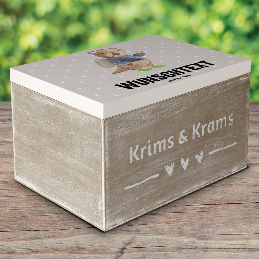 Personalisierte Holzkiste Taucherin mit Herz Holzkiste mit Namen, Kiste mit Namen, Schatzkiste mit Namen, Truhe mit Namen, Schatulle mit Namen, Erinnerungsbox mit Namen, Erinnerungskiste, mit Namen, Dekokiste mit Namen, Aufbewahrungsbox mit Namen, Holzkiste Personalisiert, Kiste Personalisiert, Schatzkiste Personalisiert, Truhe Personalisiert, Schatulle Personalisiert, Erinnerungsbox Personalisiert, Erinnerungskiste Personalisiert, Dekokiste Personalisiert, Aufbewahrungsbox Personalisiert, Beruf, Ausbildung, Jubiläum, Abschied, Rente, Kollege, Kollegin, Geschenk, Schenken, Arbeitskollege, Mitarbeiter, Firma, Danke, Dankeschön