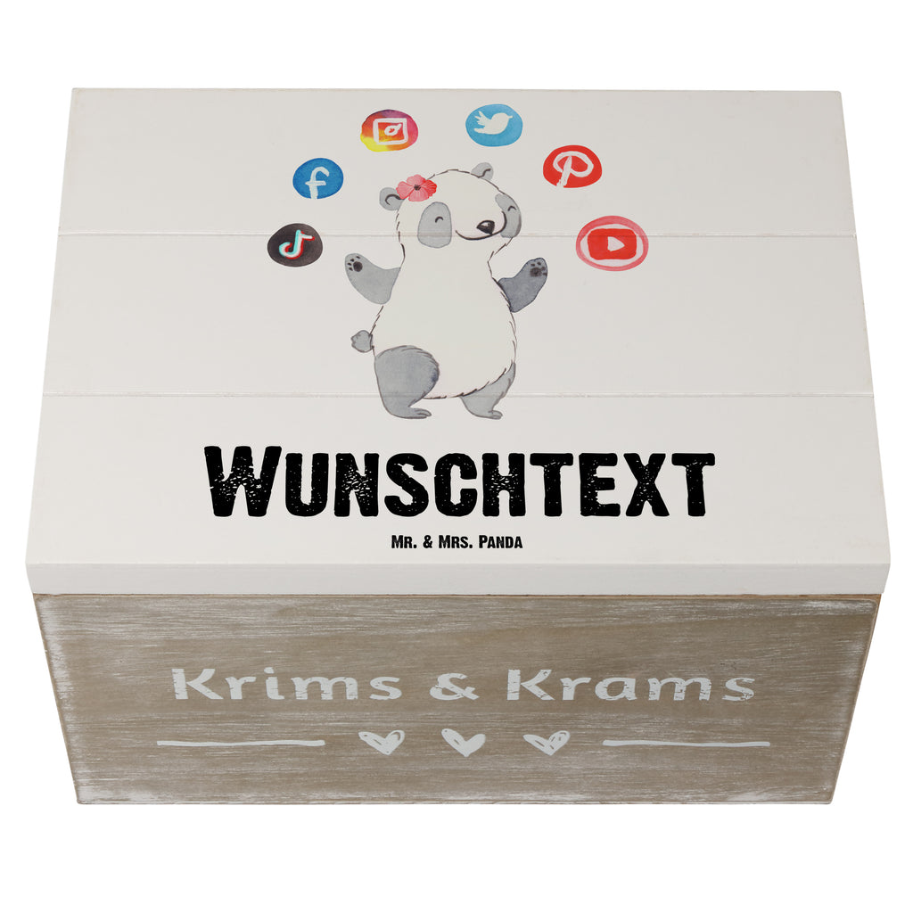 Personalisierte Holzkiste Content Manager mit Herz Holzkiste mit Namen, Kiste mit Namen, Schatzkiste mit Namen, Truhe mit Namen, Schatulle mit Namen, Erinnerungsbox mit Namen, Erinnerungskiste, mit Namen, Dekokiste mit Namen, Aufbewahrungsbox mit Namen, Holzkiste Personalisiert, Kiste Personalisiert, Schatzkiste Personalisiert, Truhe Personalisiert, Schatulle Personalisiert, Erinnerungsbox Personalisiert, Erinnerungskiste Personalisiert, Dekokiste Personalisiert, Aufbewahrungsbox Personalisiert, Beruf, Ausbildung, Jubiläum, Abschied, Rente, Kollege, Kollegin, Geschenk, Schenken, Arbeitskollege, Mitarbeiter, Firma, Danke, Dankeschön