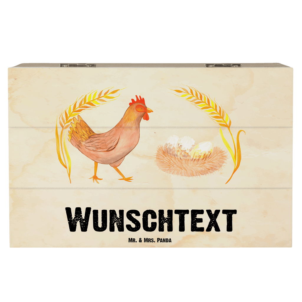Personalisierte Holzkiste Huhn stolz Holzkiste mit Namen, Kiste mit Namen, Schatzkiste mit Namen, Truhe mit Namen, Schatulle mit Namen, Erinnerungsbox mit Namen, Erinnerungskiste, mit Namen, Dekokiste mit Namen, Aufbewahrungsbox mit Namen, Holzkiste Personalisiert, Kiste Personalisiert, Schatzkiste Personalisiert, Truhe Personalisiert, Schatulle Personalisiert, Erinnerungsbox Personalisiert, Erinnerungskiste Personalisiert, Dekokiste Personalisiert, Aufbewahrungsbox Personalisiert, Bauernhof, Hoftiere, Landwirt, Landwirtin, Hahn, Henne, Hühner, Eier, Hof, Landleben, Motivation, Geburt, Magie, Spruch, Schwangerschaft