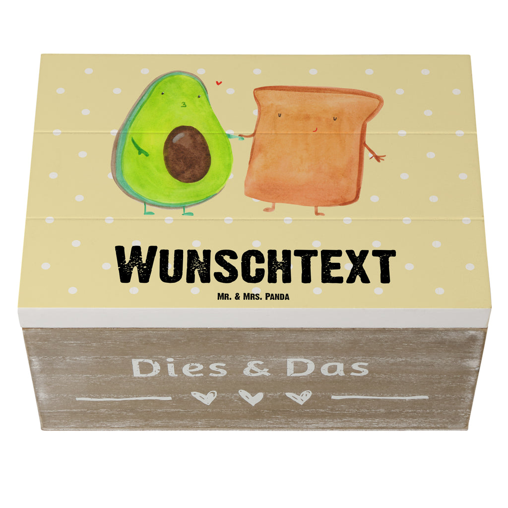 Personalisierte Holzkiste Avocado + Toast Holzkiste mit Namen, Kiste mit Namen, Schatzkiste mit Namen, Truhe mit Namen, Schatulle mit Namen, Erinnerungsbox mit Namen, Erinnerungskiste, mit Namen, Dekokiste mit Namen, Aufbewahrungsbox mit Namen, Holzkiste Personalisiert, Kiste Personalisiert, Schatzkiste Personalisiert, Truhe Personalisiert, Schatulle Personalisiert, Erinnerungsbox Personalisiert, Erinnerungskiste Personalisiert, Dekokiste Personalisiert, Aufbewahrungsbox Personalisiert, Avocado, Veggie, Vegan, Gesund, Toast, Toastbrot, Liebespaar, Pärchen, Freund, Freundin, Verlobt, Verlobungsparty, Hochzeit, Hochzeitsgeschenk, Jahrestag, Jahrestagsgeschenk