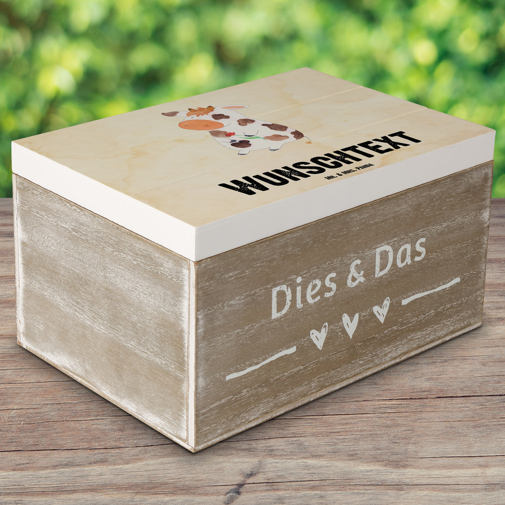 Personalisierte Holzkiste Kuh Holzkiste mit Namen, Kiste mit Namen, Schatzkiste mit Namen, Truhe mit Namen, Schatulle mit Namen, Erinnerungsbox mit Namen, Erinnerungskiste, mit Namen, Dekokiste mit Namen, Aufbewahrungsbox mit Namen, Holzkiste Personalisiert, Kiste Personalisiert, Schatzkiste Personalisiert, Truhe Personalisiert, Schatulle Personalisiert, Erinnerungsbox Personalisiert, Erinnerungskiste Personalisiert, Dekokiste Personalisiert, Aufbewahrungsbox Personalisiert, Bauernhof, Hoftiere, Landwirt, Landwirtin, Kuh, Kühe, Träume, Flausen, Spruch, Magie, Motivtion, Hof, Milch, Milchkuh
