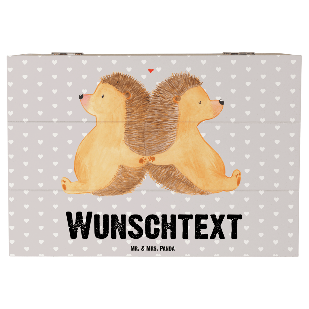 Personalisierte Holzkiste Igel händchenhaltend Holzkiste mit Namen, Kiste mit Namen, Schatzkiste mit Namen, Truhe mit Namen, Schatulle mit Namen, Erinnerungsbox mit Namen, Erinnerungskiste, mit Namen, Dekokiste mit Namen, Aufbewahrungsbox mit Namen, Holzkiste Personalisiert, Kiste Personalisiert, Schatzkiste Personalisiert, Truhe Personalisiert, Schatulle Personalisiert, Erinnerungsbox Personalisiert, Erinnerungskiste Personalisiert, Dekokiste Personalisiert, Aufbewahrungsbox Personalisiert, Liebe, Partner, Freund, Freundin, Ehemann, Ehefrau, Heiraten, Verlobung, Heiratsantrag, Liebesgeschenk, Jahrestag, Hocheitstag, Igel, Igelliebe, Hand in Hand, Liebesbeweis, große Liebe, Liebesbotschaft, Hochzeit, Lieblingsmensch, Gemeinsamkeit, Love, Geschenk für zwei