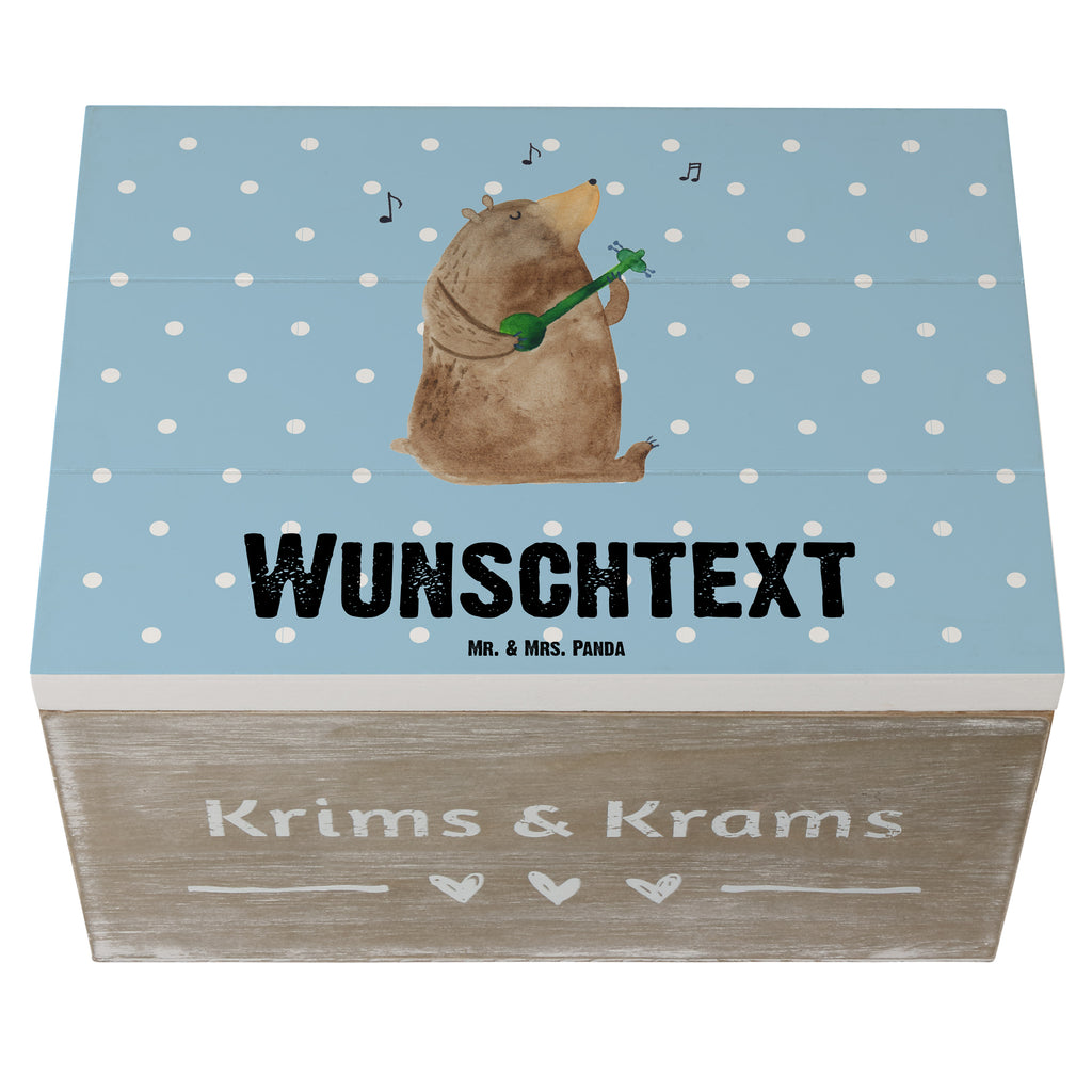 Personalisierte Holzkiste Bär Lied Holzkiste mit Namen, Kiste mit Namen, Schatzkiste mit Namen, Truhe mit Namen, Schatulle mit Namen, Erinnerungsbox mit Namen, Erinnerungskiste, mit Namen, Dekokiste mit Namen, Aufbewahrungsbox mit Namen, Holzkiste Personalisiert, Kiste Personalisiert, Schatzkiste Personalisiert, Truhe Personalisiert, Schatulle Personalisiert, Erinnerungsbox Personalisiert, Erinnerungskiste Personalisiert, Dekokiste Personalisiert, Aufbewahrungsbox Personalisiert, Bär, Teddy, Teddybär, Bärchen, Bear, Liebeslied, Lied, Song, Valentinstag, Valentine, Geschenk, Partner, Liebe, Freundin, Frau, Herz, Spruch