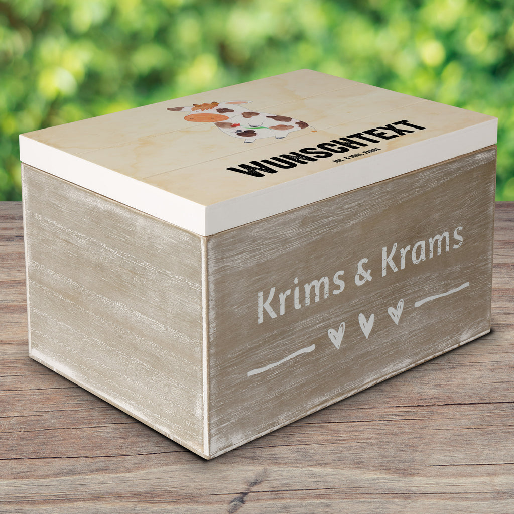 Personalisierte Holzkiste Kuh Holzkiste mit Namen, Kiste mit Namen, Schatzkiste mit Namen, Truhe mit Namen, Schatulle mit Namen, Erinnerungsbox mit Namen, Erinnerungskiste, mit Namen, Dekokiste mit Namen, Aufbewahrungsbox mit Namen, Holzkiste Personalisiert, Kiste Personalisiert, Schatzkiste Personalisiert, Truhe Personalisiert, Schatulle Personalisiert, Erinnerungsbox Personalisiert, Erinnerungskiste Personalisiert, Dekokiste Personalisiert, Aufbewahrungsbox Personalisiert, Bauernhof, Hoftiere, Landwirt, Landwirtin, Kuh, Kühe, Träume, Flausen, Spruch, Magie, Motivtion, Hof, Milch, Milchkuh