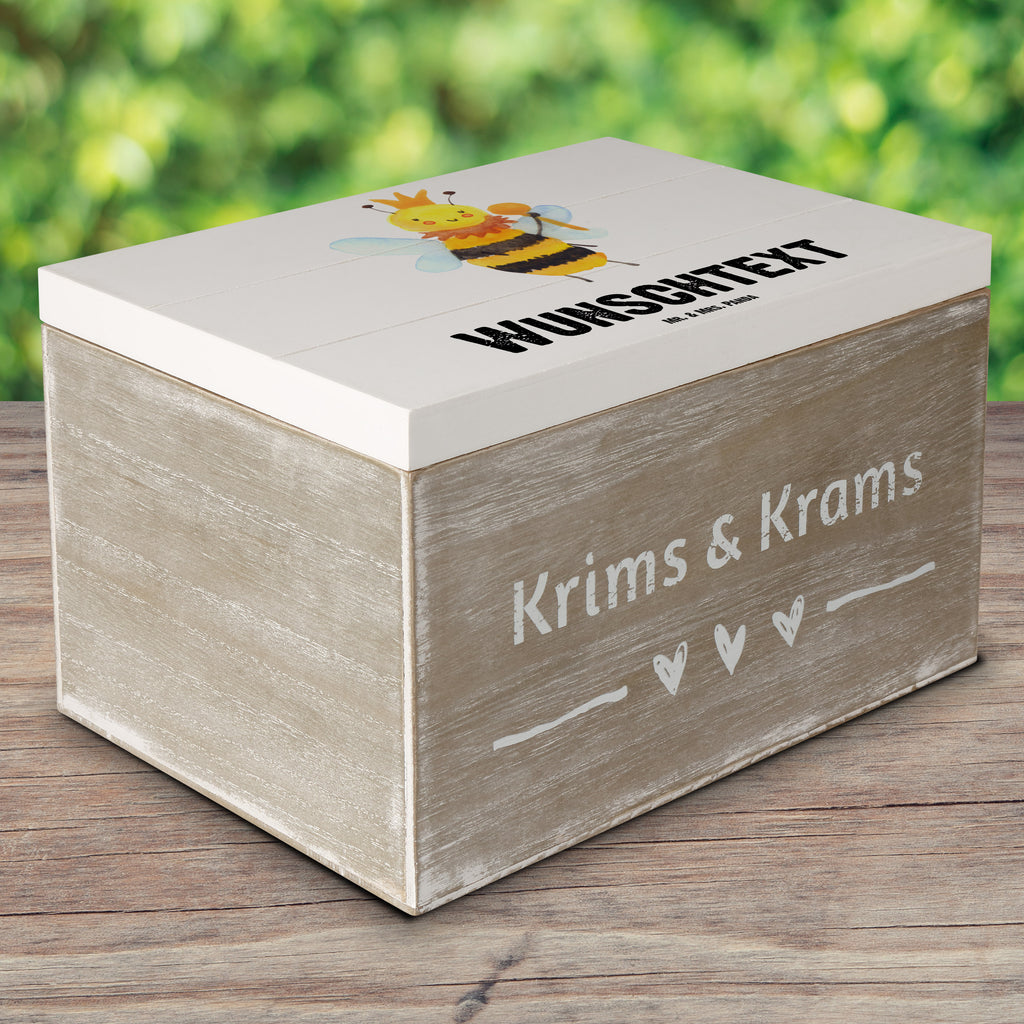 Personalisierte Holzkiste Biene König Holzkiste mit Namen, Kiste mit Namen, Schatzkiste mit Namen, Truhe mit Namen, Schatulle mit Namen, Erinnerungsbox mit Namen, Erinnerungskiste, mit Namen, Dekokiste mit Namen, Aufbewahrungsbox mit Namen, Holzkiste Personalisiert, Kiste Personalisiert, Schatzkiste Personalisiert, Truhe Personalisiert, Schatulle Personalisiert, Erinnerungsbox Personalisiert, Erinnerungskiste Personalisiert, Dekokiste Personalisiert, Aufbewahrungsbox Personalisiert, Biene, Wespe, Hummel