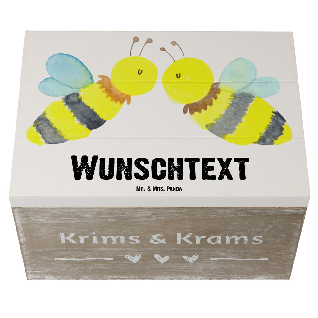 Personalisierte Holzkiste Biene Liebe Holzkiste mit Namen, Kiste mit Namen, Schatzkiste mit Namen, Truhe mit Namen, Schatulle mit Namen, Erinnerungsbox mit Namen, Erinnerungskiste, mit Namen, Dekokiste mit Namen, Aufbewahrungsbox mit Namen, Holzkiste Personalisiert, Kiste Personalisiert, Schatzkiste Personalisiert, Truhe Personalisiert, Schatulle Personalisiert, Erinnerungsbox Personalisiert, Erinnerungskiste Personalisiert, Dekokiste Personalisiert, Aufbewahrungsbox Personalisiert, Biene, Wespe, Hummel