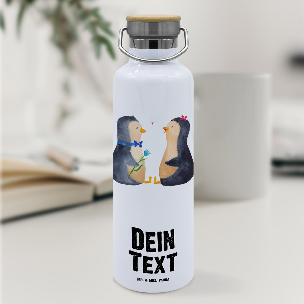 Personalisierte Trinkflasche Pinguin Pärchen Personalisierte Trinkflasche, Trinkflasche mit Namen, Trinkflasche bedrucken, Flasche personalisiert, Trinkflasch mit Aufdruck, Trinkflasche Werbegeschenk, Namensaufdruck Trinkflasche, Sportflasche personalisiert, Trinkflasche Sport, Pinguin, Pinguine, Liebe, Liebespaar, Liebesbeweis, Liebesgeschenk, Verlobung, Jahrestag, Hochzeitstag, Hochzeit, Hochzeitsgeschenk, große Liebe, Traumpaar