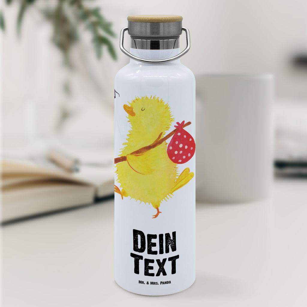 Personalisierte Trinkflasche Küken Wanderer Personalisierte Trinkflasche, Trinkflasche mit Namen, Trinkflasche bedrucken, Flasche personalisiert, Trinkflasch mit Aufdruck, Trinkflasche Werbegeschenk, Namensaufdruck Trinkflasche, Sportflasche personalisiert, Trinkflasche Sport, Ostern, Osterhase, Ostergeschenke, Osternest, Osterdeko, Geschenk zu Ostern, Küken, Osterei, Ostereier, Ei, Frühlingsgefühle, Freude, Grüße, liebe Grüße, Frohe Ostern, Ostergrüße, Flausen, Wunder, Reisen, Weltenbummler, Zeit, Zeitmanagement, Backpacker