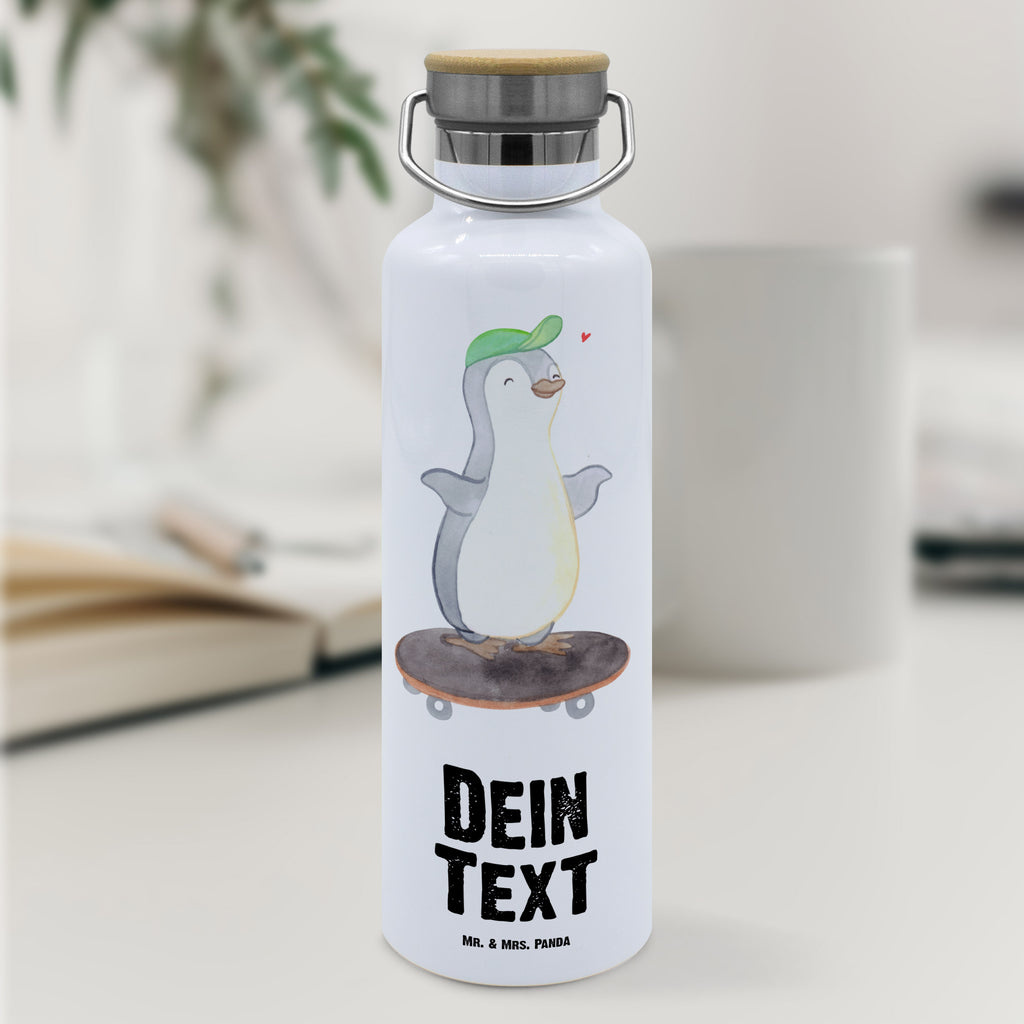 Personalisierte Trinkflasche Pinguin Skateboarden Tage Personalisierte Trinkflasche, Trinkflasche mit Namen, Trinkflasche bedrucken, Flasche personalisiert, Trinkflasch mit Aufdruck, Trinkflasche Werbegeschenk, Namensaufdruck Trinkflasche, Sportflasche personalisiert, Trinkflasche Sport, Geschenk, Sport, Sportart, Hobby, Schenken, Danke, Dankeschön, Auszeichnung, Gewinn, Sportler, Skateboarden, Skateboard fahren, Skaten, Skateboard, Skateplatz