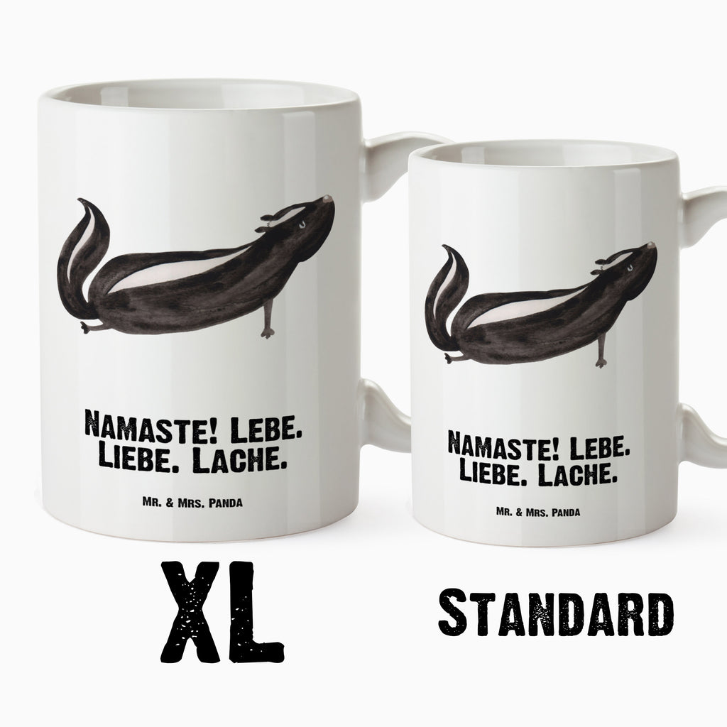 XL Tasse Stinktier Yoga XL Tasse, Große Tasse, Grosse Kaffeetasse, XL Becher, XL Teetasse, spülmaschinenfest, Jumbo Tasse, Groß, Stinktier, Skunk, Wildtier, Raubtier, Stinker, Stinki, Yoga, Namaste, Lebe, Liebe, Lache