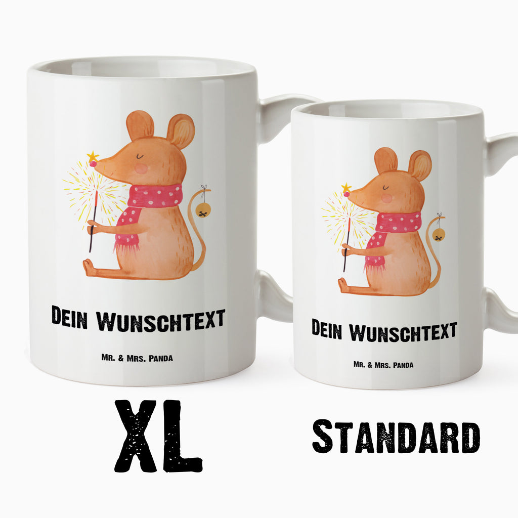Personalisierte XL Tasse Weihnachtsmaus Personalisierte XL Tasse, Personalisierte Große Tasse, Personalisierte Grosse Kaffeetasse, PErsonalisierter XL Becher, XL Teetasse mit Namen, XL  Becher mit Namen, spülmaschinenfest, Jumbo Tasse, Groß, Personalisiert, XL Tasse mit Namen, XL Namenstasse, Jumbo Namenstasse, Winter, Weihnachten, Weihnachtsdeko, Nikolaus, Advent, Heiligabend, Wintermotiv, Frohe Weihnachten, Weihnachtsgruß, Weihnachtsmotiv, Maus, Mäuschen, Weihnachtswunder