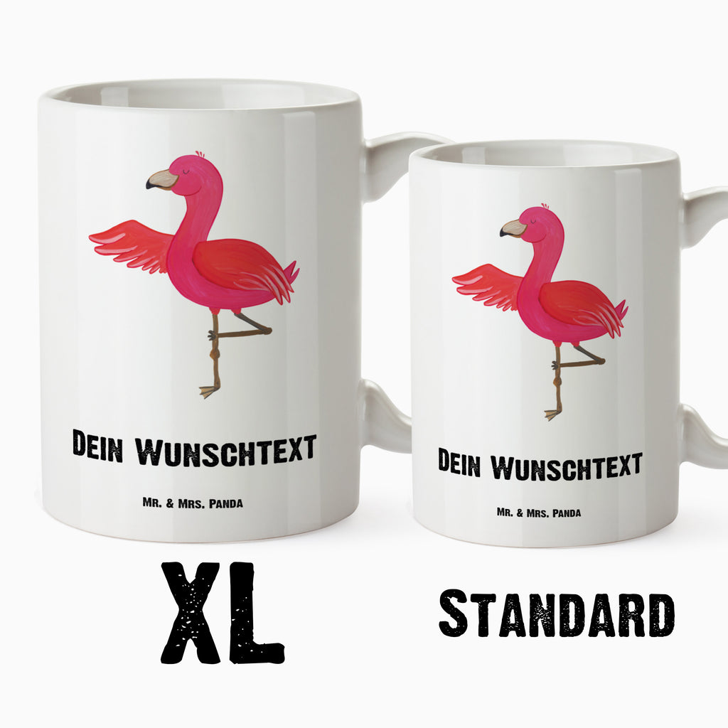 Personalisierte XL Tasse Flamingo Yoga Personalisierte XL Tasse, Personalisierte Große Tasse, Personalisierte Grosse Kaffeetasse, PErsonalisierter XL Becher, XL Teetasse mit Namen, XL  Becher mit Namen, spülmaschinenfest, Jumbo Tasse, Groß, Personalisiert, XL Tasse mit Namen, XL Namenstasse, Jumbo Namenstasse, Flamingo, Vogel, Yoga, Namaste, Achtsamkeit, Yoga-Übung, Entspannung, Ärger, Aufregen, Tiefenentspannung