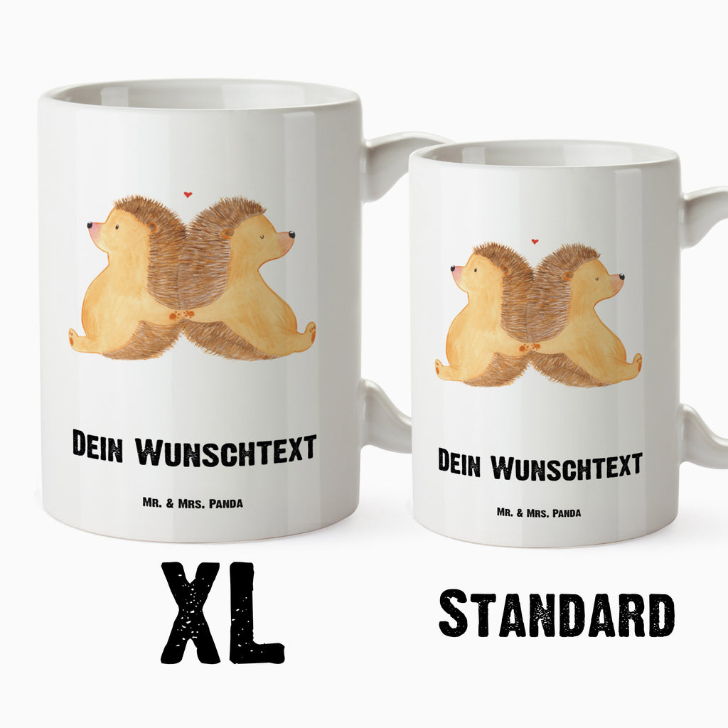 Personalisierte XL Tasse Igel händchenhaltend Personalisierte XL Tasse, Personalisierte Große Tasse, Personalisierte Grosse Kaffeetasse, PErsonalisierter XL Becher, XL Teetasse mit Namen, XL  Becher mit Namen, spülmaschinenfest, Jumbo Tasse, Groß, Personalisiert, XL Tasse mit Namen, XL Namenstasse, Jumbo Namenstasse, Liebe, Partner, Freund, Freundin, Ehemann, Ehefrau, Heiraten, Verlobung, Heiratsantrag, Liebesgeschenk, Jahrestag, Hocheitstag, Igel, Igelliebe, Hand in Hand, Liebesbeweis, große Liebe, Liebesbotschaft, Hochzeit, Lieblingsmensch, Gemeinsamkeit, Love, Geschenk für zwei