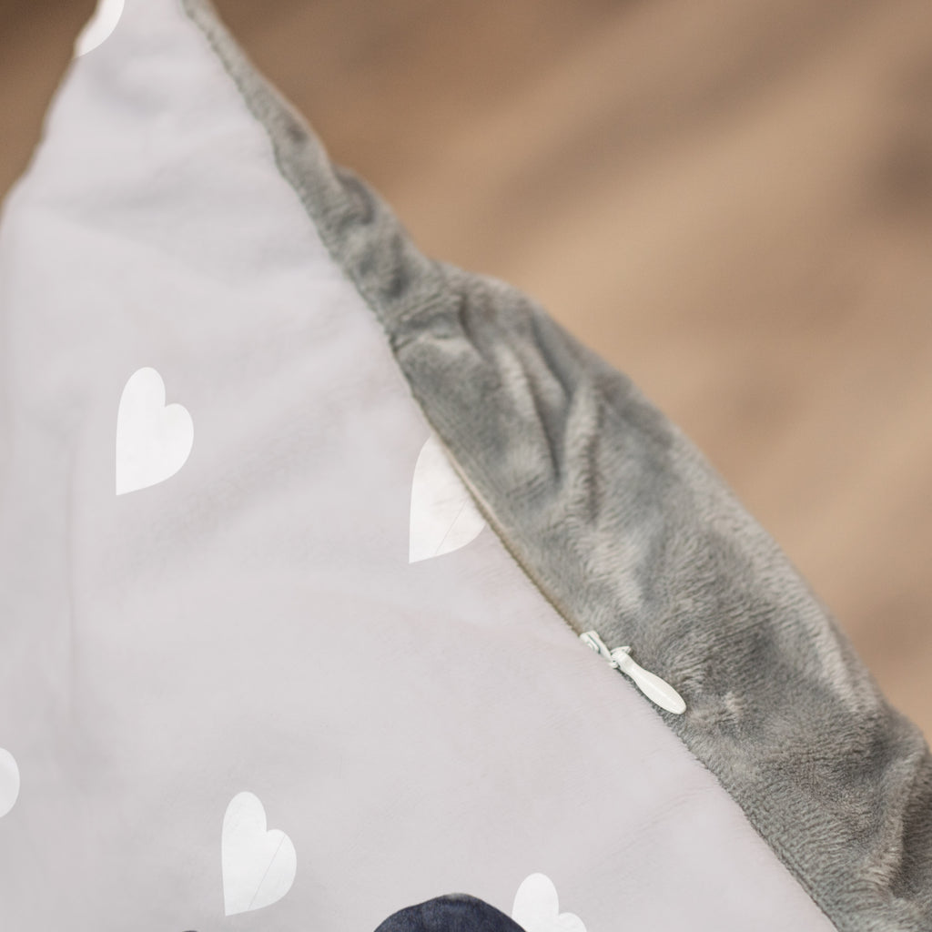 Katzenbett Pinguine Kuss Katzenbett, Katze, Kater, Katzenliege, Katenborb, Körbchen, Tierbett, Liebe, Partner, Freund, Freundin, Ehemann, Ehefrau, Heiraten, Verlobung, Heiratsantrag, Liebesgeschenk, Jahrestag, Hocheitstag, Valentinstag, Geschenk für Frauen, Hochzeitstag, Mitbringsel, Geschenk für Freundin, Geschenk für Partner, Liebesbeweis, für Männer, für Ehemann