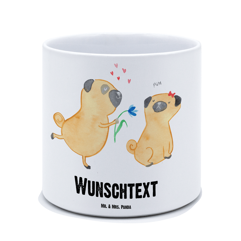 Personalisierter XL Blumentopf Mops verliebt Personalisierter Blumentopf, Personalisierter Übertopf, Personalisierter Pflanztopf, Personalisierter Keramiktopf, Personalisierter Kräutertopf, Personalisierter Topf, Personalisierter Pflanzkübel, Personalisierter Blumenübertopf, Hund, Hundemotiv, Haustier, Hunderasse, Tierliebhaber, Hundebesitzer, Sprüche, Mops, Möpse, Hundeliebe, verliebt, Liebe, Liebesspruch. Verlobt, Geschenk Freund, Partner