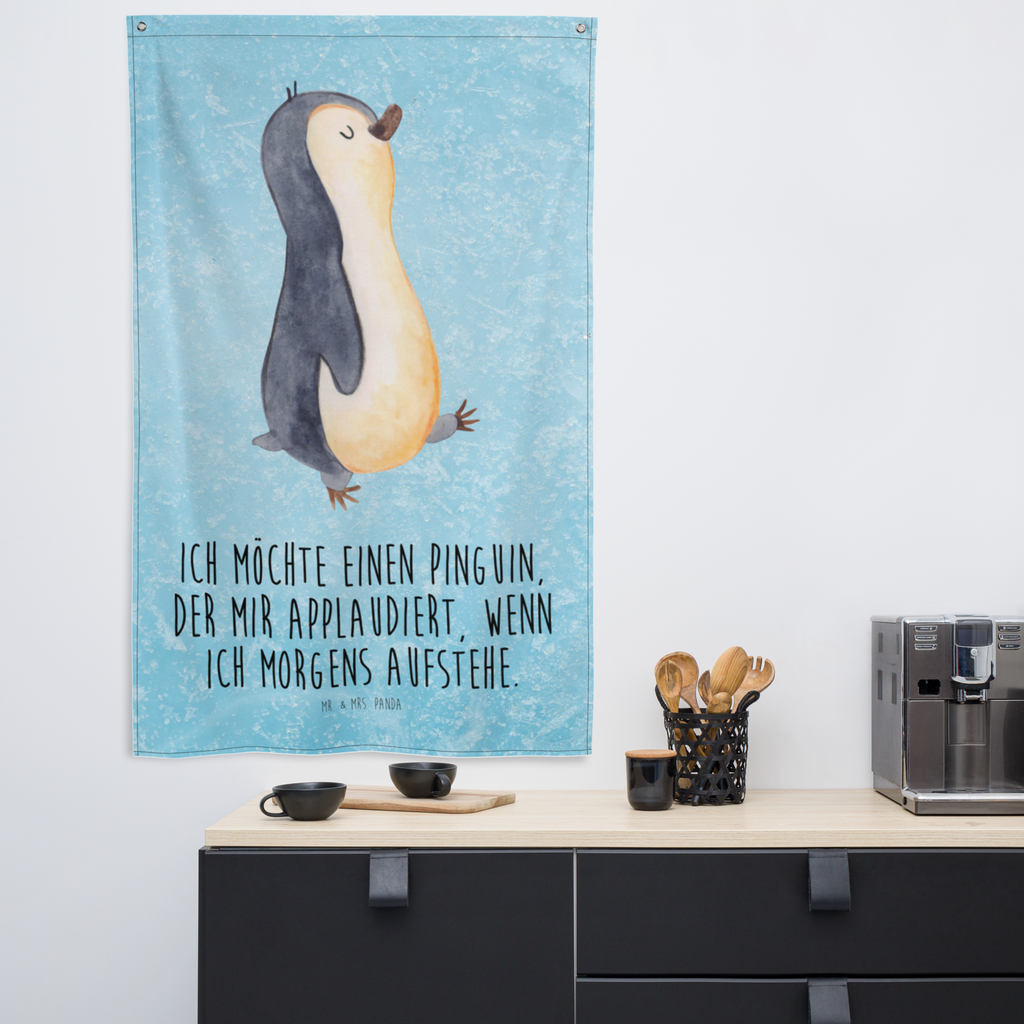Wandteppich Pinguin marschierend Wandbehang, Dekoration, Boho, Wandteppich, Wandtuch, Wanddeko, Tapisserie, Tapestry, Wandbild, Textil-Kunst, Schmuck-Wandbehang, Wand Deko, Kinderzimmer, Kinderzimmer Wand, Kinderzimmer Deko, Kinderzimmer Wanddeko, Pinguin, Pinguine, Frühaufsteher, Langschläfer, Bruder, Schwester, Familie