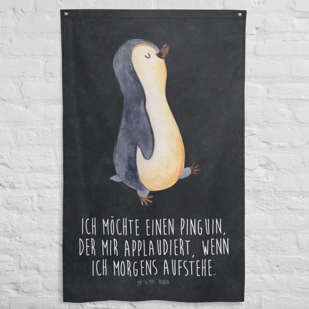 Wandbehang Pinguin marschierend Pinguin, Pinguine, Frühaufsteher, Langschläfer, Bruder, Schwester, Familie	 Wandbehang, Dekoration, Boho, Wandteppich, Wandtuch, Wanddeko, Tapisserie, Tapestry  Pinguin