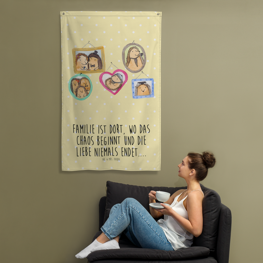Wandteppich Igel Familie Wandbehang, Dekoration, Boho, Wandteppich, Wandtuch, Wanddeko, Tapisserie, Tapestry, Wandbild, Textil-Kunst, Schmuck-Wandbehang, Wand Deko, Kinderzimmer, Kinderzimmer Wand, Kinderzimmer Deko, Kinderzimmer Wanddeko, Familie, Vatertag, Muttertag, Bruder, Schwester, Mama, Papa, Oma, Opa, Liebe, Igel, Bilder, Zusammenhalt, Glück