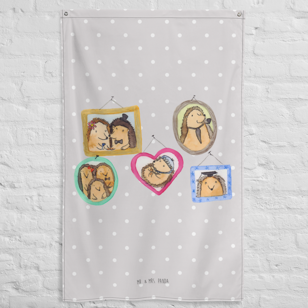 Wandteppich Igel Familie Wandbehang, Dekoration, Boho, Wandteppich, Wandtuch, Wanddeko, Tapisserie, Tapestry, Wandbild, Textil-Kunst, Schmuck-Wandbehang, Wand Deko, Kinderzimmer, Kinderzimmer Wand, Kinderzimmer Deko, Kinderzimmer Wanddeko, Familie, Vatertag, Muttertag, Bruder, Schwester, Mama, Papa, Oma, Opa, Liebe, Igel, Bilder, Zusammenhalt, Glück