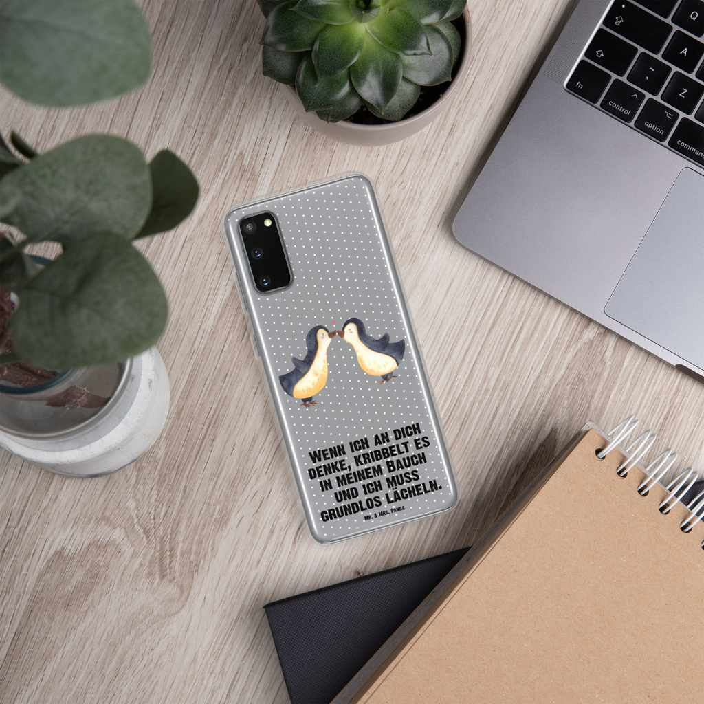 Handyhülle Pinguine Kuss Valentinstag, Geschenk für Frauen, Liebesgeschenk, Jahrestag, Hochzeitstag, Mitbringsel, Geschenk für Freundin, Geschenk für Partner, Freund, Liebesbeweis, für Männer, für Ehemann Handyhülle, Handycover, Transparente Handyhülle, Flexible Handyhülle, Handyschutz, Transparent, Durchsichtig, Schutzhülle für Handy, Stilvolle Handyhülle, Robuste Handyhülle, Schutz vor Kratzern, Schützende Handyhülle  Liebe,  Partner, Freund, Freundin, Ehemann, Ehefrau, Heiraten, Verlobung, Heiratsantrag, Liebesgeschenk, Jahrestag, Hocheitstag