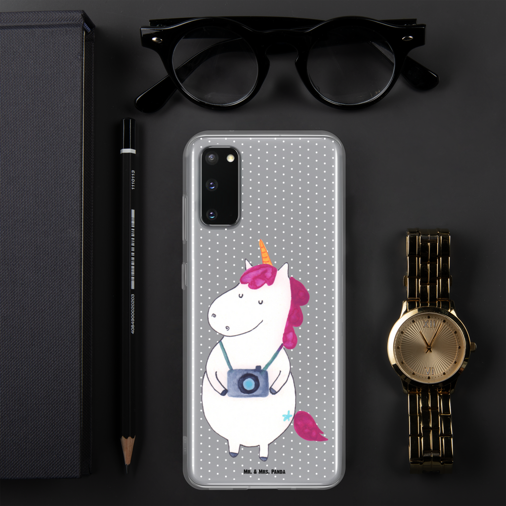 Handyhülle Einhorn Fotograf Einhorn, Einhörner, Unicorn, Fotograf, Fotografie, Kamera, Reisen, Weltreise, Weltenbummler, Urlaub, Tourist, Kurztrip, Reise, Städtereise Handyhülle, Handycover, Transparente Handyhülle, Flexible Handyhülle, Handyschutz, Transparent, Durchsichtig, Schutzhülle für Handy, Stilvolle Handyhülle, Robuste Handyhülle, Schutz vor Kratzern, Schützende Handyhülle  Einhorn, Einhörner, Einhorn Deko, Pegasus, Unicorn