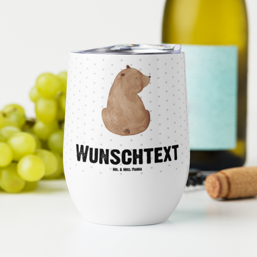 Personalisierter Weinbecher Bär Schulterblick Personalisierter Weinbecher, Personalisierter Glühwein Becher, Heißgetränke, Personalisierter Trinkbecher, Personalisierter Weinkelch, Personalisiertes Weingläser, hochwertiger Weinbecher, Weinbecher Reisen, Weinbecher unterwegs, Personalisertes Sommerglas, mit Namen, Wunschtext, Personalisierung, selbst bedrucken, Personalisiertes Weinglas, Bär, Teddy, Teddybär, Selbstachtung, Weltansicht, Motivation, Bären, Bärenliebe, Weisheit