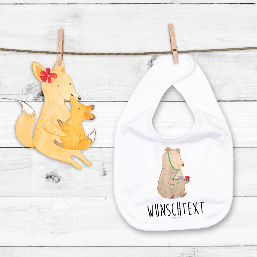 Personalisiertes Babylätzchen Bär Arzt Baby, Personalisiertes Lätzchen, Personalisiertes Spucktuch, Personalisiertes Sabberlätzchen, Personalisiertes Klettlätzchen, Personalisiertes Baby-Lätzchen, KPersonalisiertes Kinderlätzchen, Personalisiertes Geburt Geschenk, Geschenkidee Geburt, Personalisiertes Baby-Spucktuch, Personalisierter Baby-Kleckschutz, Personalisiertes Babyparty Geschenk, Personalisiertes Lätzchen für Babys, Lätzchen mit Namen, Spucktuch mit Namen, Sabberlätzchen mit Namen, Klettlätzchen mit Namen, Baby-Lätzchen mit Namen, Kinderlätzchen mit Namen, Geburt Geschenk mit Namen, Geschenkidee Geburt mit Namen, Baby-Spucktuch mit Namen, Baby-Kleckschutz, Babyparty Geschenk mit Namen, Lätzchen für Babys mit Namen, Selbst gestalten, Wunschnamen, Babylätzchen Bedrucken, Bär, Teddy, Teddybär, Arzt, Ärztin, Doktor, Professor, Doktorin, Professorin