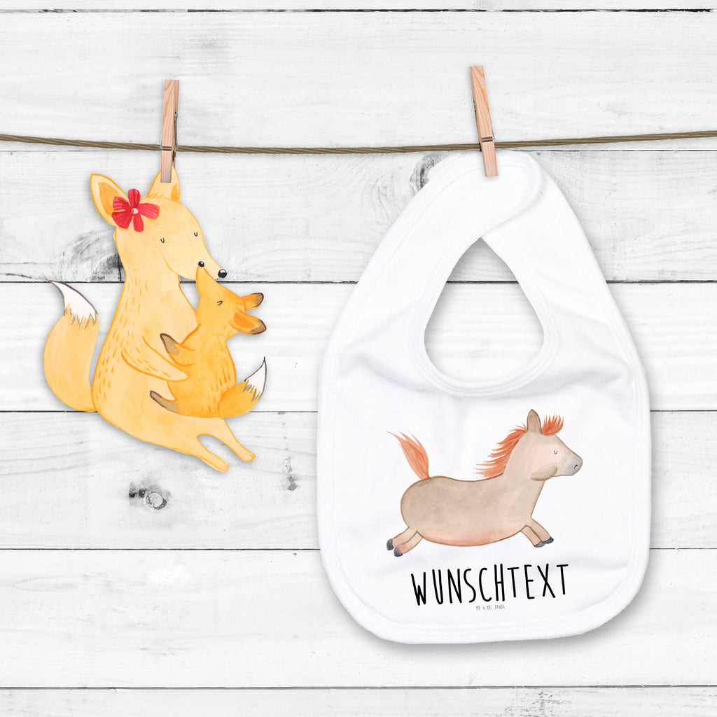 Personalisiertes Babylätzchen Pferd springt Baby, Personalisiertes Lätzchen, Personalisiertes Spucktuch, Personalisiertes Sabberlätzchen, Personalisiertes Klettlätzchen, Personalisiertes Baby-Lätzchen, KPersonalisiertes Kinderlätzchen, Personalisiertes Geburt Geschenk, Geschenkidee Geburt, Personalisiertes Baby-Spucktuch, Personalisierter Baby-Kleckschutz, Personalisiertes Babyparty Geschenk, Personalisiertes Lätzchen für Babys, Lätzchen mit Namen, Spucktuch mit Namen, Sabberlätzchen mit Namen, Klettlätzchen mit Namen, Baby-Lätzchen mit Namen, Kinderlätzchen mit Namen, Geburt Geschenk mit Namen, Geschenkidee Geburt mit Namen, Baby-Spucktuch mit Namen, Baby-Kleckschutz, Babyparty Geschenk mit Namen, Lätzchen für Babys mit Namen, Selbst gestalten, Wunschnamen, Babylätzchen Bedrucken, Bauernhof, Hoftiere, Landwirt, Landwirtin, Pferd, Pony, Pferde, Stall, Pferdestall, ausreiten, reiten, Pferdebesitzer
