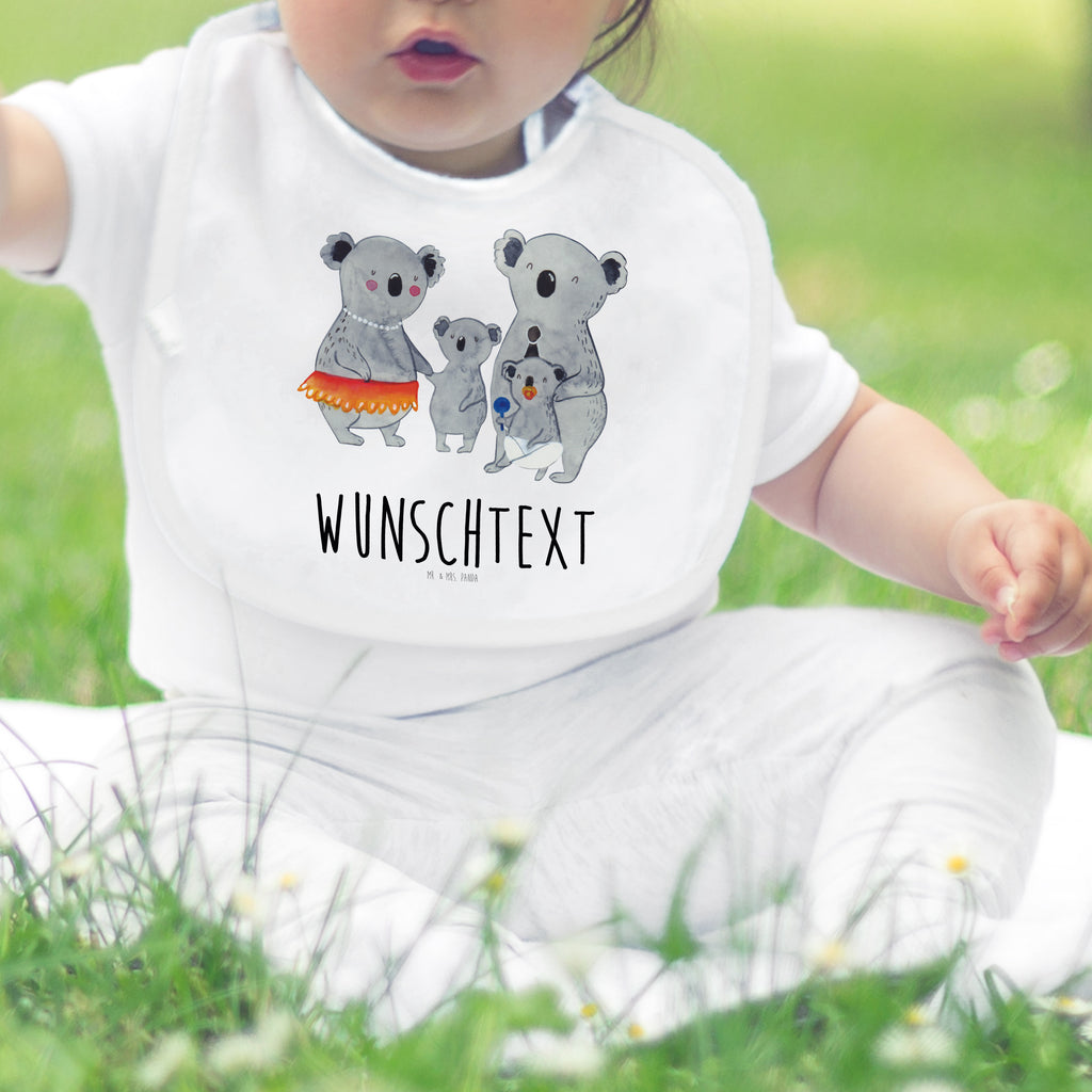 Personalisiertes Babylätzchen Koala Familie Baby, Personalisiertes Lätzchen, Personalisiertes Spucktuch, Personalisiertes Sabberlätzchen, Personalisiertes Klettlätzchen, Personalisiertes Baby-Lätzchen, KPersonalisiertes Kinderlätzchen, Personalisiertes Geburt Geschenk, Geschenkidee Geburt, Personalisiertes Baby-Spucktuch, Personalisierter Baby-Kleckschutz, Personalisiertes Babyparty Geschenk, Personalisiertes Lätzchen für Babys, Lätzchen mit Namen, Spucktuch mit Namen, Sabberlätzchen mit Namen, Klettlätzchen mit Namen, Baby-Lätzchen mit Namen, Kinderlätzchen mit Namen, Geburt Geschenk mit Namen, Geschenkidee Geburt mit Namen, Baby-Spucktuch mit Namen, Baby-Kleckschutz, Babyparty Geschenk mit Namen, Lätzchen für Babys mit Namen, Selbst gestalten, Wunschnamen, Babylätzchen Bedrucken, Familie, Vatertag, Muttertag, Bruder, Schwester, Mama, Papa, Oma, Opa, Koala, Koalas, Family, Kinder, Geschwister, Familienleben