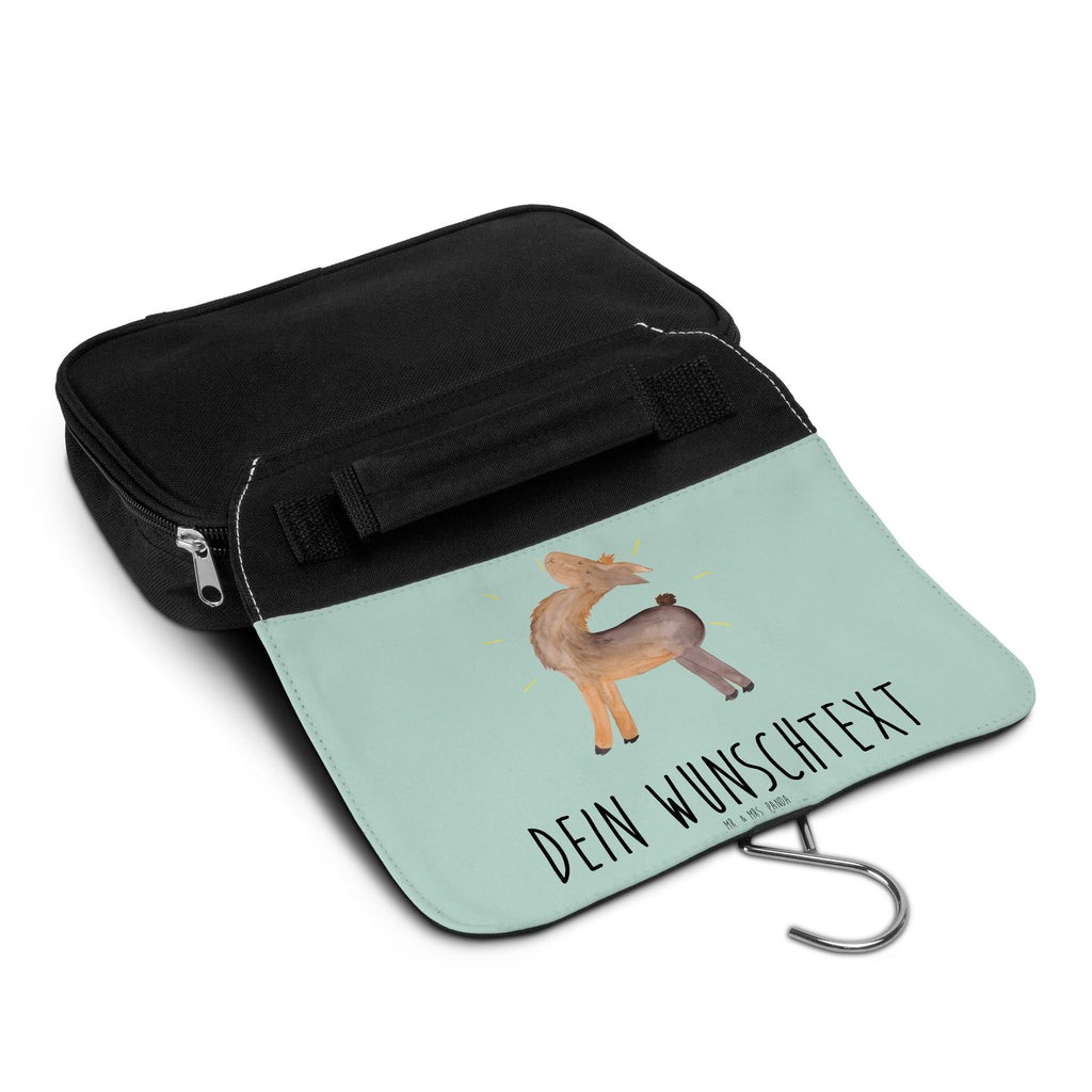 Personalisierter Kulturbeutel Lama stolz Personalisierter Kulturbeutel, Personalisierte Waschtasche, Personalisierte Kosmetiktasche, Damen, Herren, Personalisierte Aufbewahrungstasche, Personalisierte Schminktasche, Personalisierter Kosmetikbeutel, Personalisierter Organizer, Personalisierte Kulturtasche, Personalisierte Schminkutensil, Personalisierung, Wunschtext, Wunschname, Selbst bedrucken, Kulturbeutel mit Namen, Lama, Alpaka, Lamas, Außenseiter, Anders, Neustart, stolz, Hippie, Freundin, Freundinnen, beste Freundin, Kumpel, Familie, Family
