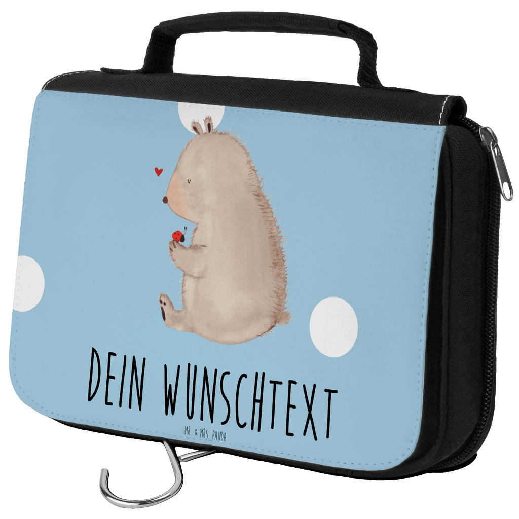 Personalisierter Kulturbeutel Bär mit Marienkäfer Personalisierter Kulturbeutel, Personalisierte Waschtasche, Personalisierte Kosmetiktasche, Damen, Herren, Personalisierte Aufbewahrungstasche, Personalisierte Schminktasche, Personalisierter Kosmetikbeutel, Personalisierter Organizer, Personalisierte Kulturtasche, Personalisierte Schminkutensil, Personalisierung, Wunschtext, Wunschname, Selbst bedrucken, Kulturbeutel mit Namen, Bär, Teddy, Teddybär, Marienkäfer, Liebe, Freiheit, Motivation, Das Leben ist schön