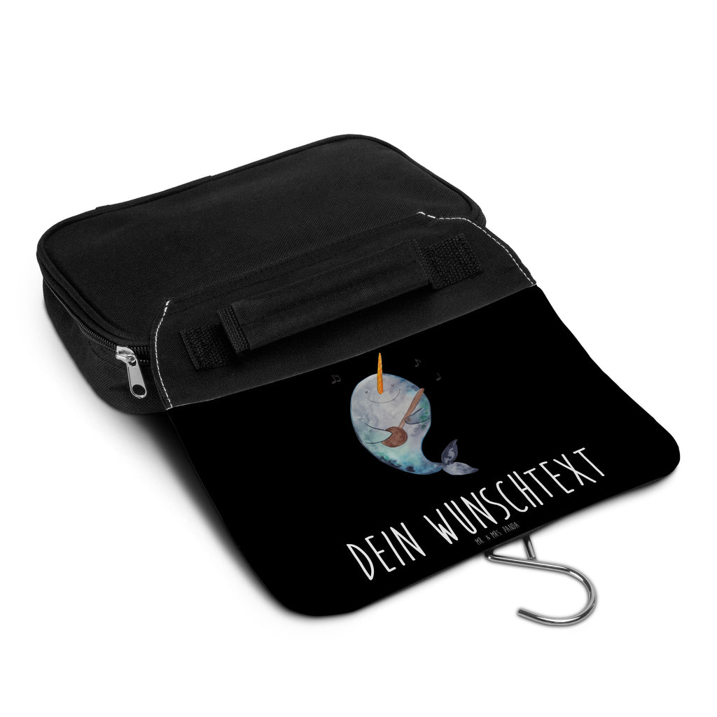 Personalisierter Kulturbeutel Narwal Gitarre Personalisierter Kulturbeutel, Personalisierte Waschtasche, Personalisierte Kosmetiktasche, Damen, Herren, Personalisierte Aufbewahrungstasche, Personalisierte Schminktasche, Personalisierter Kosmetikbeutel, Personalisierter Organizer, Personalisierte Kulturtasche, Personalisierte Schminkutensil, Personalisierung, Wunschtext, Wunschname, Selbst bedrucken, Kulturbeutel mit Namen, Meerestiere, Meer, Urlaub, Narwal, Wal, Tanzen, Probleme, Problemlösung, Frust, Gespräche, Gitarre