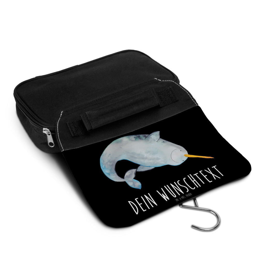 Personalisierter Kulturbeutel Narwal Personalisierter Kulturbeutel, Personalisierte Waschtasche, Personalisierte Kosmetiktasche, Damen, Herren, Personalisierte Aufbewahrungstasche, Personalisierte Schminktasche, Personalisierter Kosmetikbeutel, Personalisierter Organizer, Personalisierte Kulturtasche, Personalisierte Schminkutensil, Personalisierung, Wunschtext, Wunschname, Selbst bedrucken, Kulturbeutel mit Namen, Meerestiere, Meer, Urlaub, Narwal, Wal, Putzen, Hausfrau, Junggesellin, aufräumen, Kinderzimmer