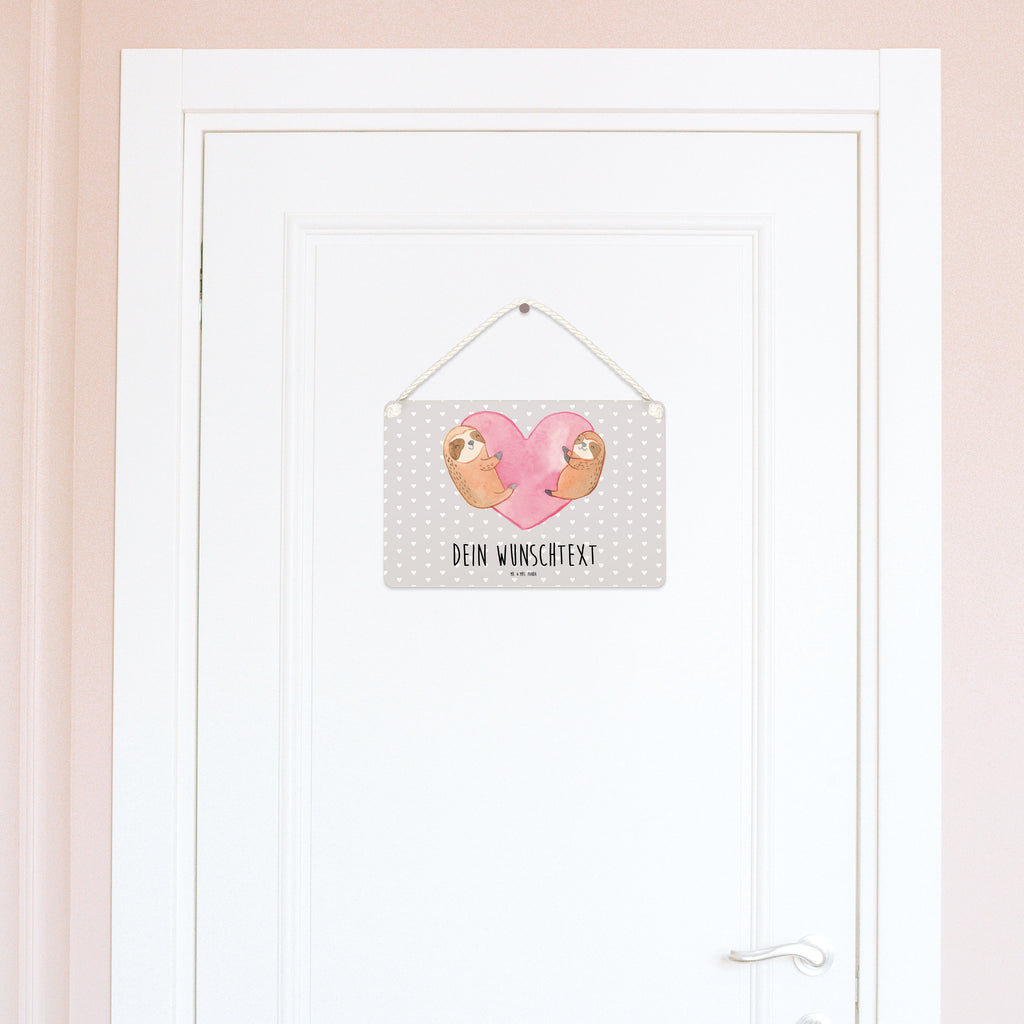 Personalisiertes Deko Schild Faultiere Herz Dekoschild, Deko Schild, Schild, Tür Schild, Türschild, Holzschild, Wandschild, Wanddeko, Liebe, Partner, Freund, Freundin, Ehemann, Ehefrau, Heiraten, Verlobung, Heiratsantrag, Liebesgeschenk, Jahrestag, Hocheitstag, Valentinstag, Geschenk für Frauen, Hochzeitstag, Mitbringsel, Geschenk für Freundin, Geschenk für Partner, Liebesbeweis, für Männer, für Ehemann