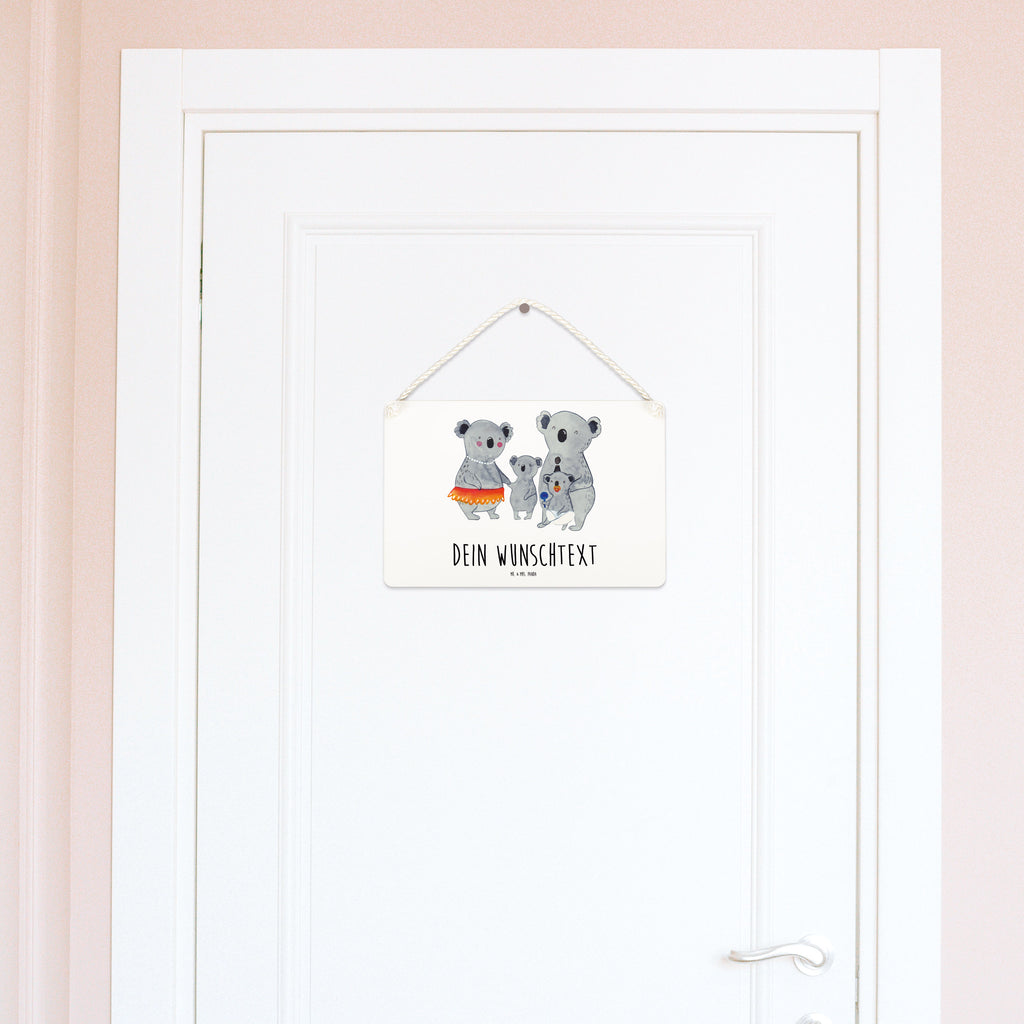 Personalisiertes Deko Schild Koala Familie Dekoschild, Deko Schild, Schild, Tür Schild, Türschild, Holzschild, Wandschild, Wanddeko, Familie, Vatertag, Muttertag, Bruder, Schwester, Mama, Papa, Oma, Opa, Koala, Koalas, Family, Kinder, Geschwister, Familienleben