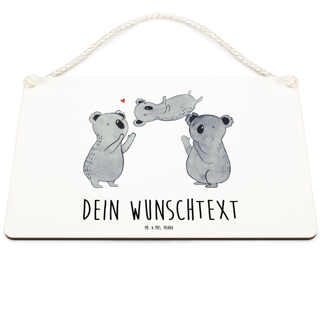 Personalisiertes Deko Schild Koala Feiern Sich Dekoschild, Deko Schild, Schild, Tür Schild, Türschild, Holzschild, Wandschild, Wanddeko, Geburtstag, Geburtstagsgeschenk, Geschenk, Koala, Familie, Kind, Eltern, Herz, Liebe