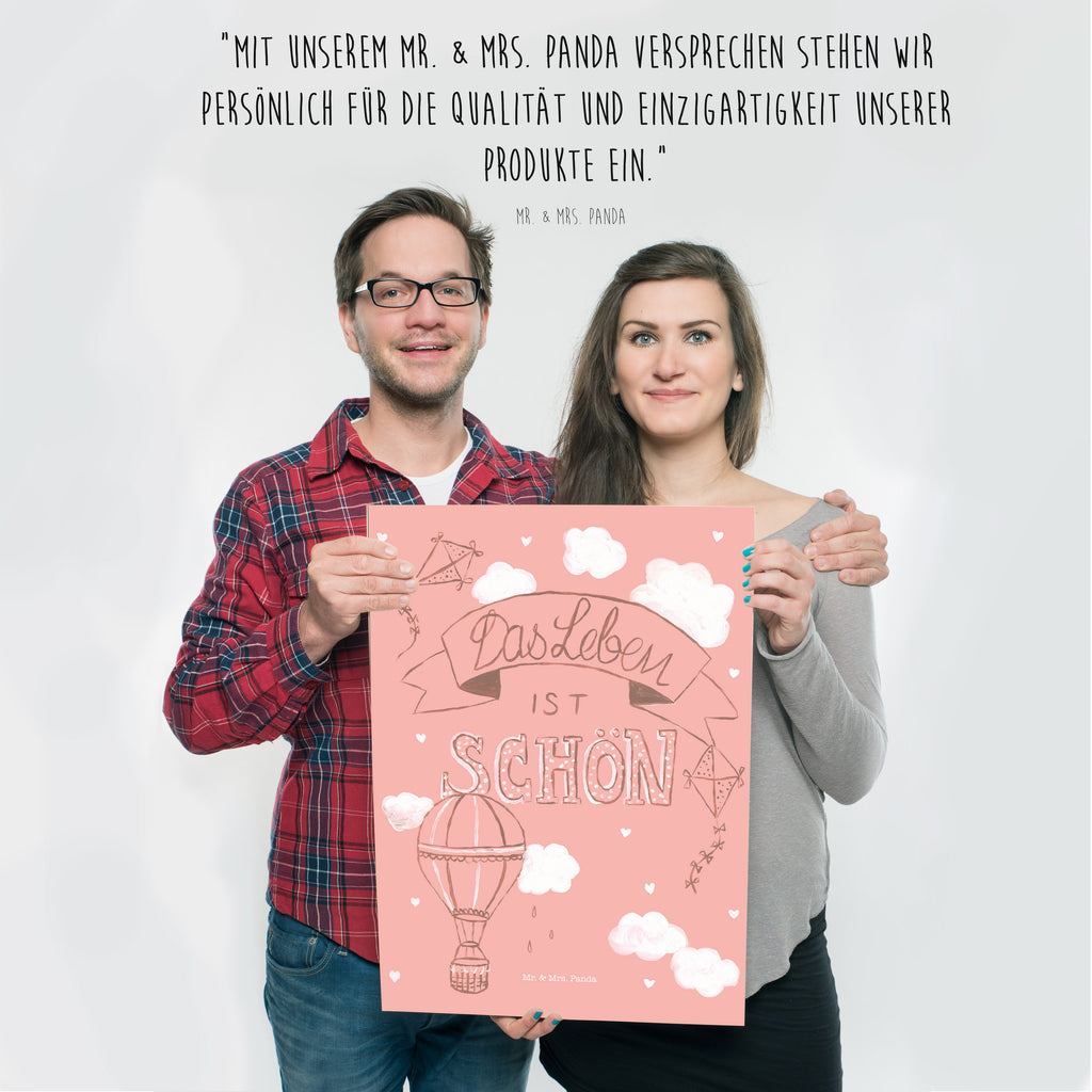 Poster Heißluftballons Das Leben ist schön Heißluftballon, Leben, Das Leben ist schön, Spruch Leben, Zitat, Inspiration, Leben, erleben, glücklich sein, Deko Haus Poster, Wandposter, Bild, Wanddeko, Küchenposter, Kinderposter, Wanddeko Bild, Raumdekoration, Wanddekoration, Handgemaltes Poster, Mr. & Mrs. Panda Poster, Designposter, Kunstdruck, Posterdruck  Blumen Deko, Frühlings Deko, Sommer Deko, Dekoration, positive Botschaft, Naturliebhaber, Outdoor, Natur, Abenteuer