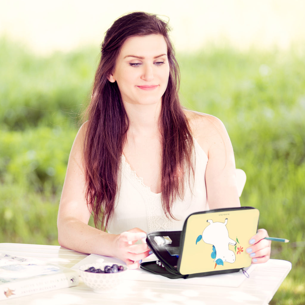 Federmappe Einhorn Beziehungsstatus Einhorn, Einhörner, Beziehung, Partner, Liebe, vergeben, Single, Paar, Unicorn, witzig, lustig, Spaß, rosa  Federmappe, Stiftetasche, Stifte Etui, Schule, Einschulung, Geschenk, Kind, Schüler, Schülerin, Stifterolle, Federmäppchen, Motiv, Grundschule  