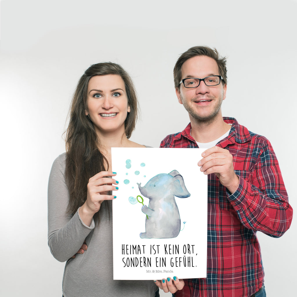 Poster Elefant Seifenblasen Poster, Wandposter, Bild, Wanddeko, Küchenposter, Kinderposter, Wanddeko Bild, Raumdekoration, Wanddekoration, Handgemaltes Poster, Mr. & Mrs. Panda Poster, Designposter, Kunstdruck, Posterdruck, Tiermotive, Gute Laune, lustige Sprüche, Tiere, Elefant, Elefanten, Dickhäter, Rüsseltier, Seifenblasen, Liebe, Heimat, Gefühl. Daheim, Liebesbeweis, Liebesspruch